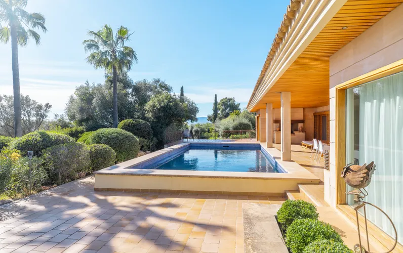 Willa w Sa Cabaneta z panoramicznym widokiem na zatokę Palma