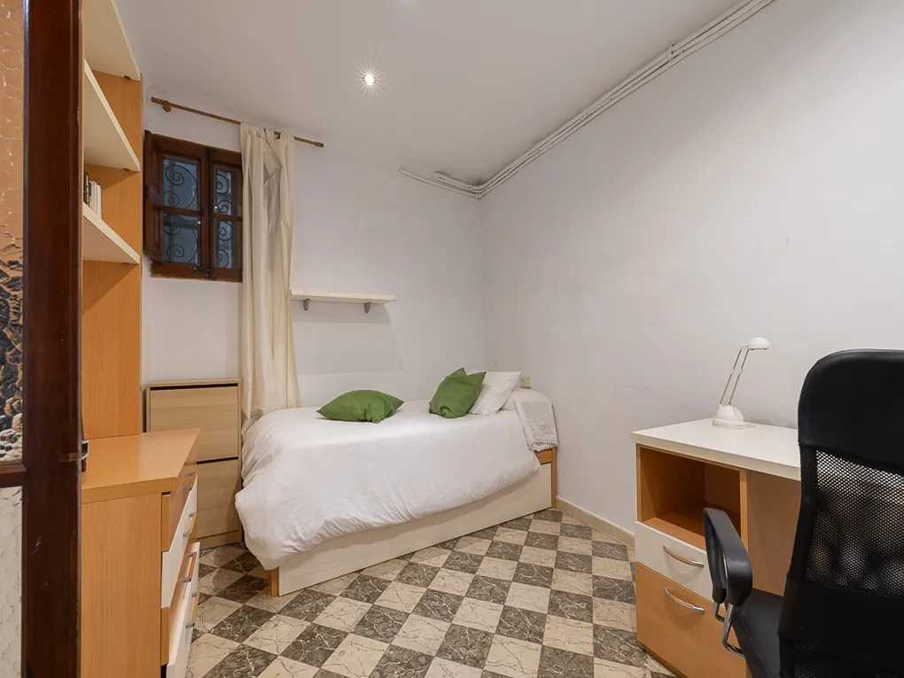 Projekt renowacji: przestronne mieszkanie w okazałym budynku z fantastycznym ogrodem i potencjałem-14