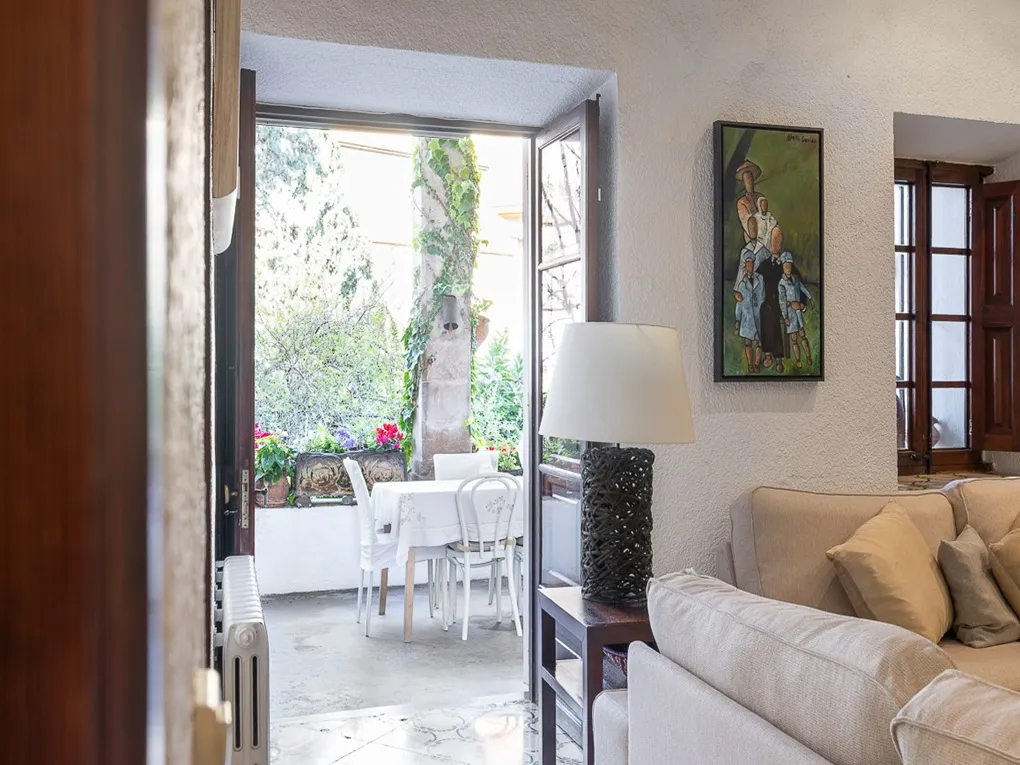 Проект реконструкции: Просторная квартира в величественном здании с фантастическим садом и потенциалом-5