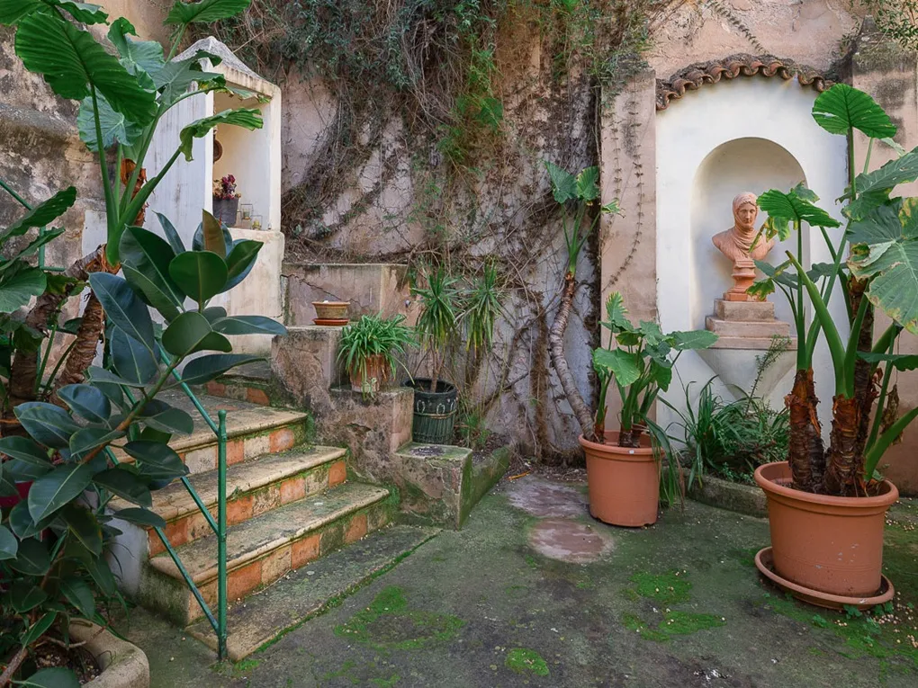 Projekt renowacji: przestronne mieszkanie w okazałym budynku z fantastycznym ogrodem i potencjałem-16