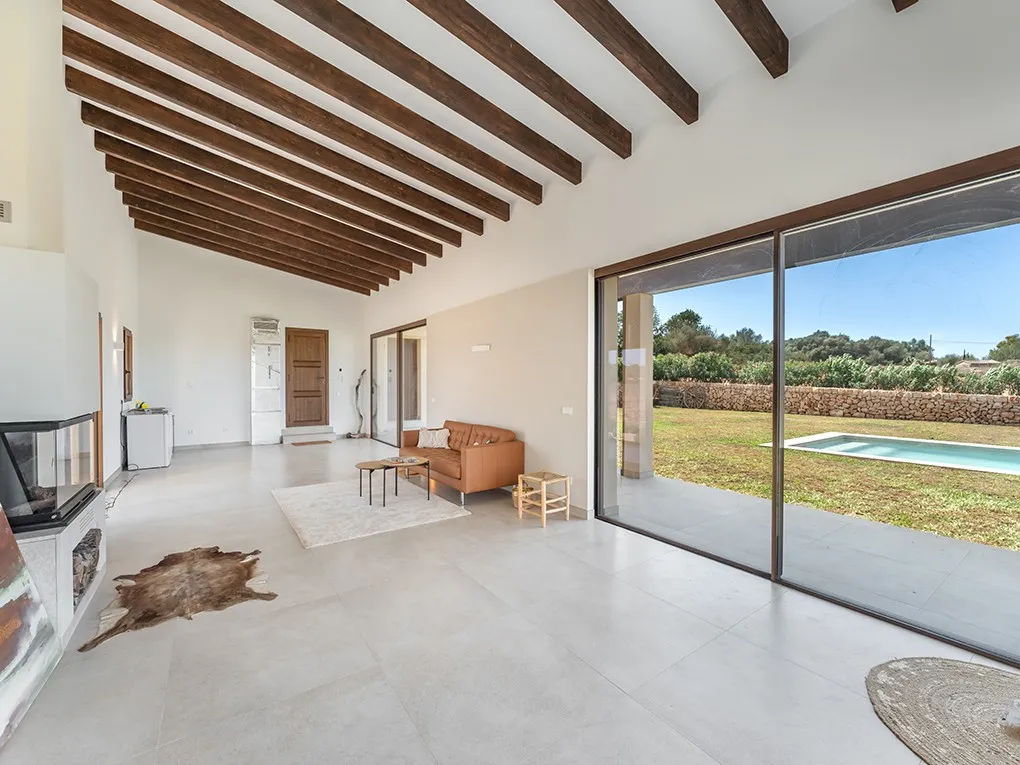 Innovadora finca de nova construcció prop de Ses Salines-7