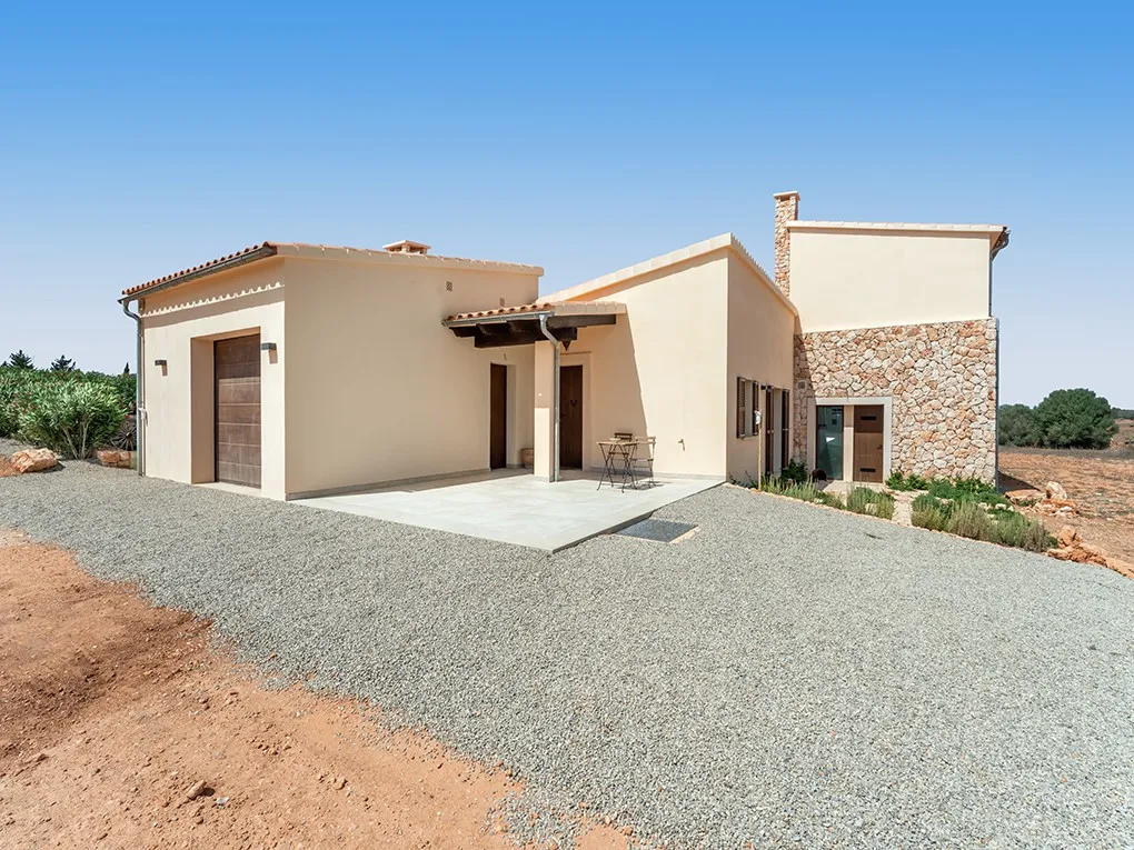 Innovadora finca de nova construcció prop de Ses Salines-16