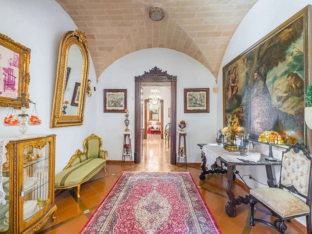 Indrukwekkend stadspaleis in het hart van Campos-6