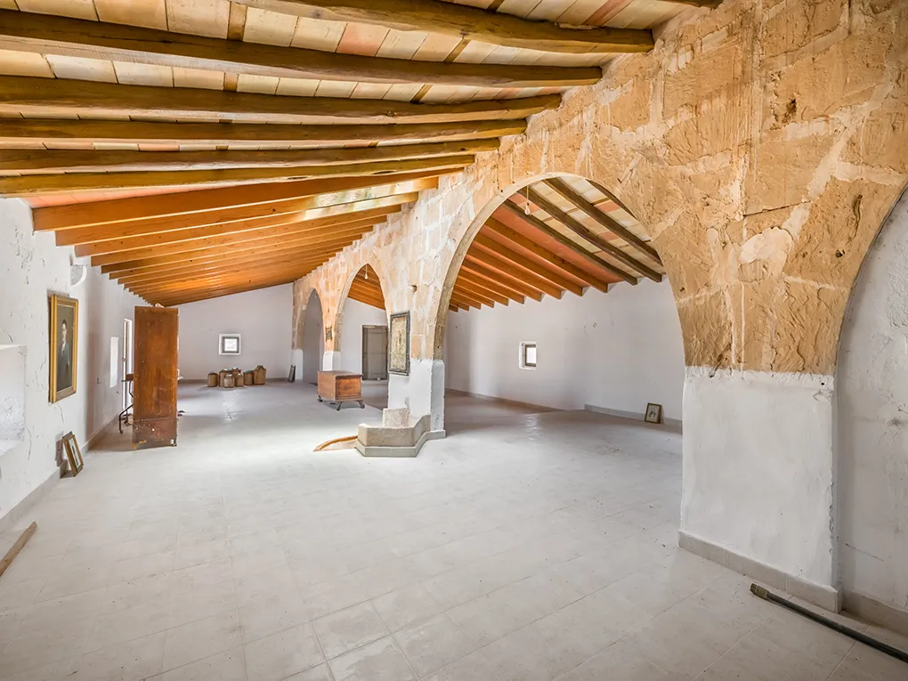 Impressive town palace in the heart of Campos-17