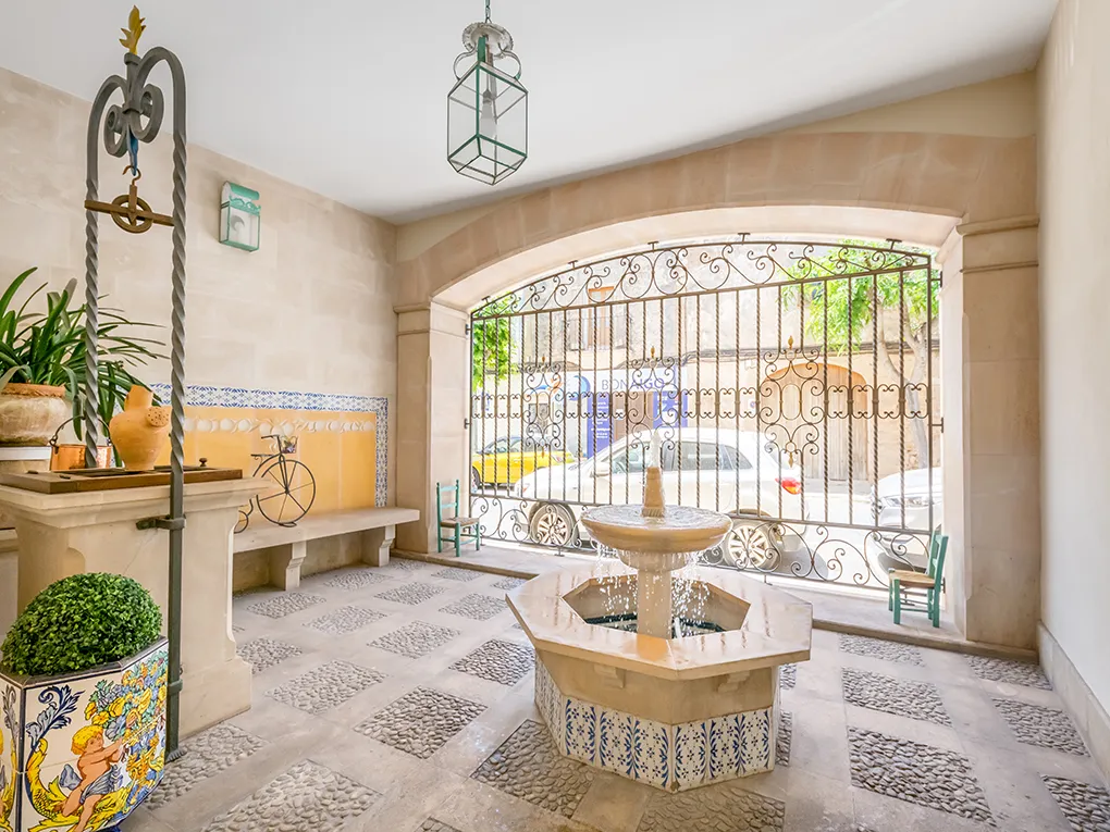 Indrukwekkend stadspaleis in het hart van Campos-19