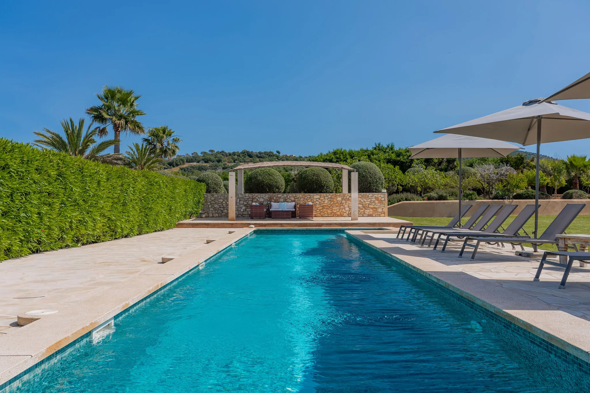 Finca ensemble with panoramic views near Santanyí-22