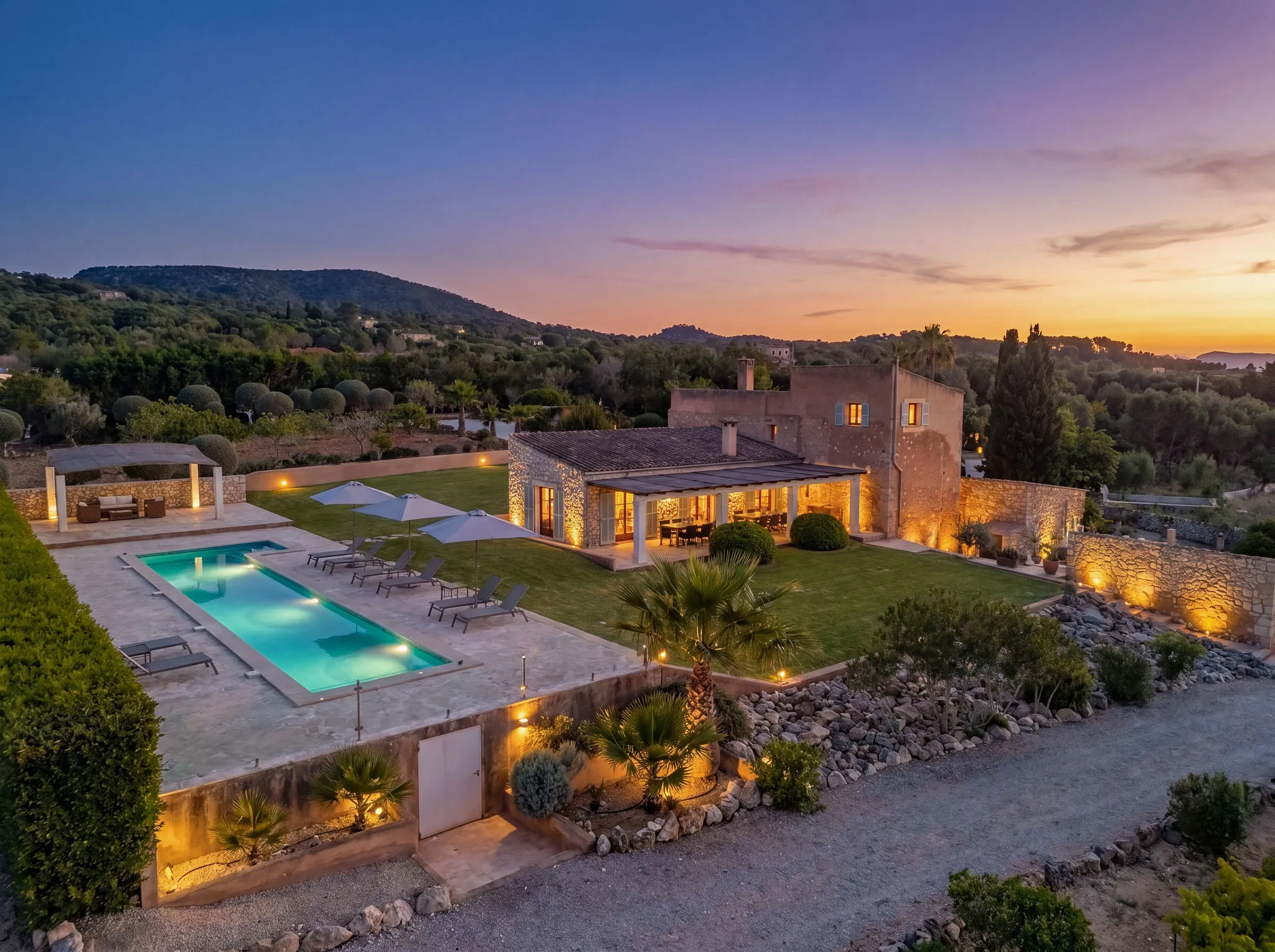 Finca ensemble with panoramic views near Santanyí-17
