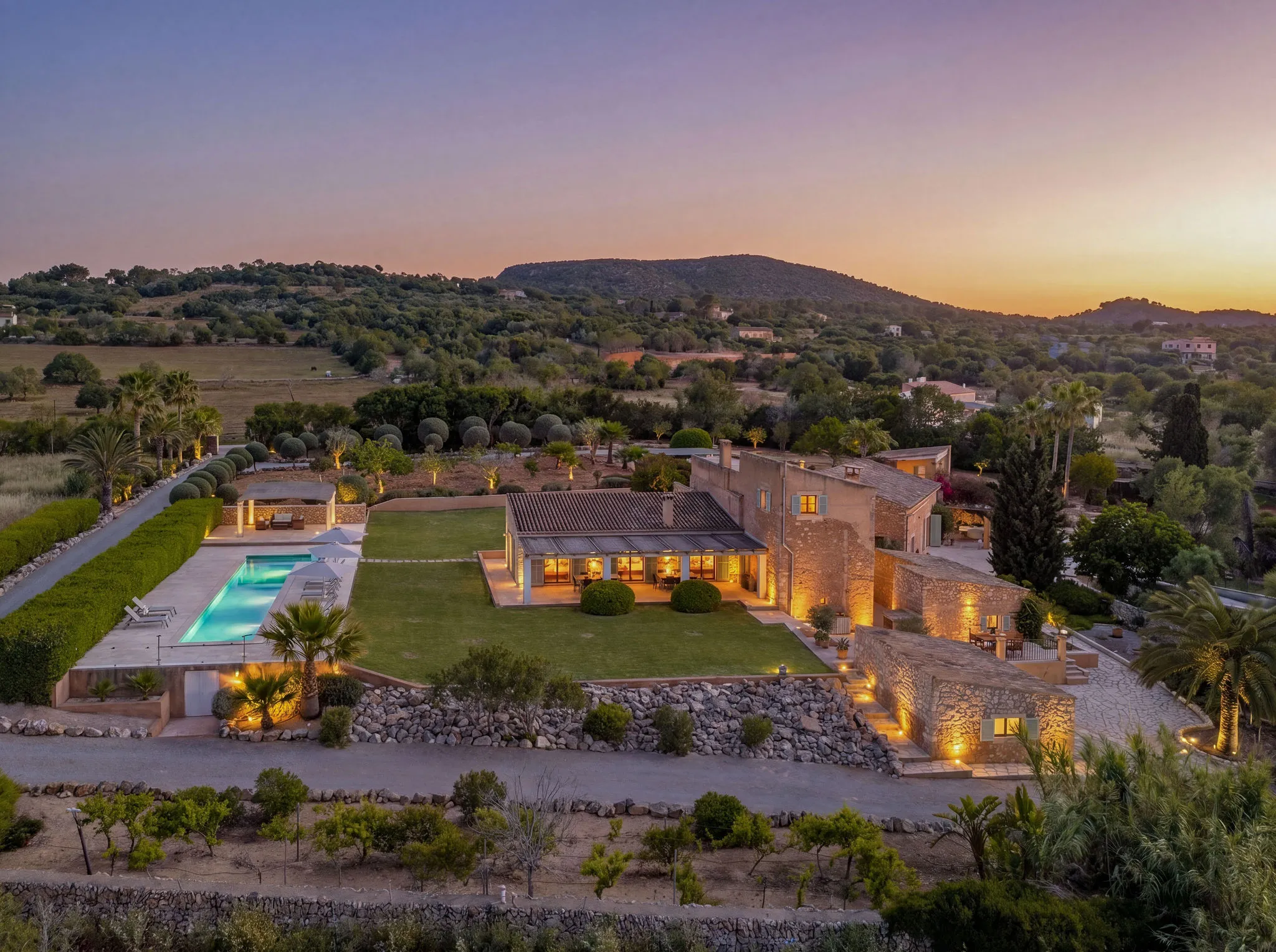 Finca ensemble with panoramic views near Santanyí-1
