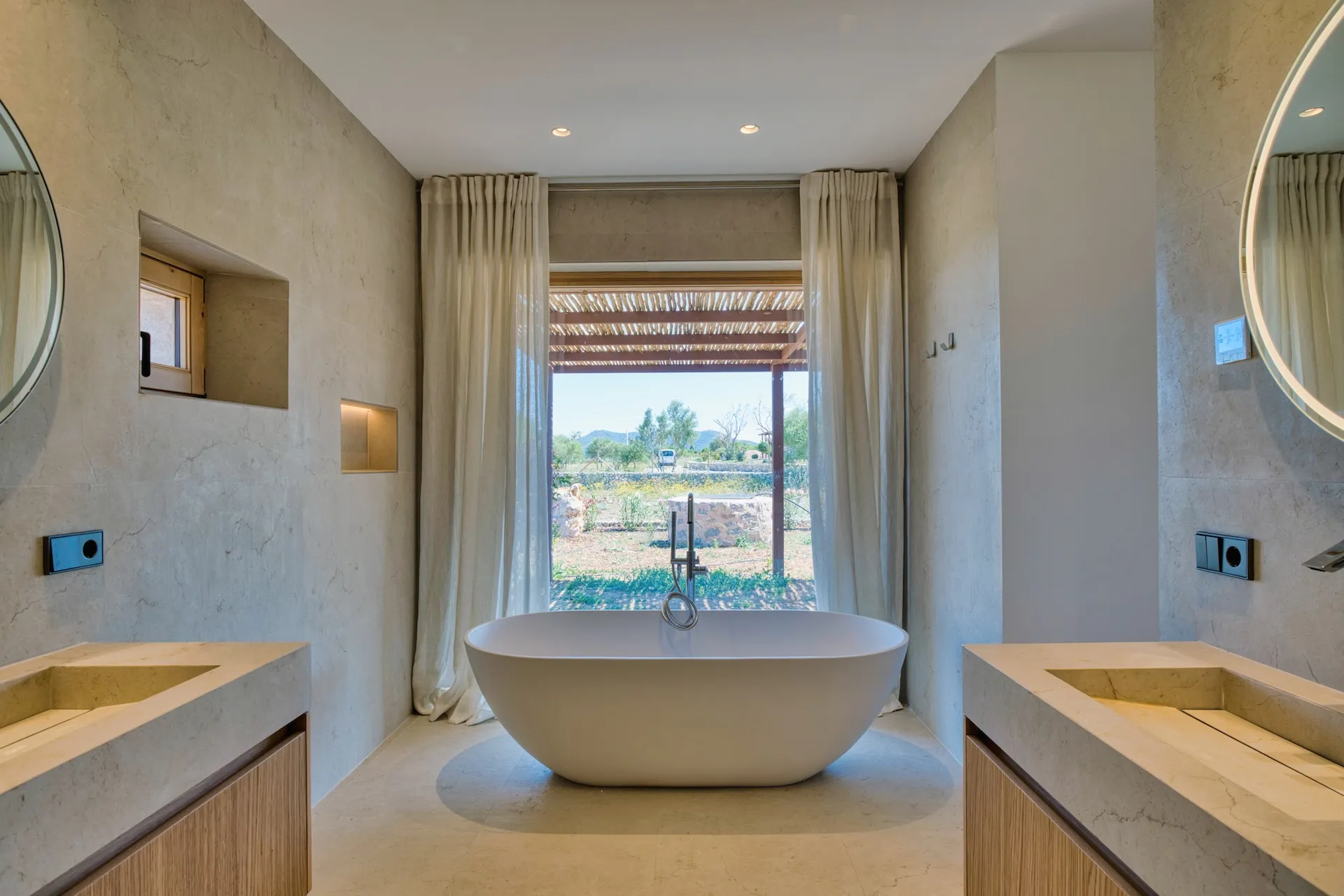 Hochwertige Neubaufinca mit Pool, Energieeffizienz und Blick auf die Burg von Capdepera-12