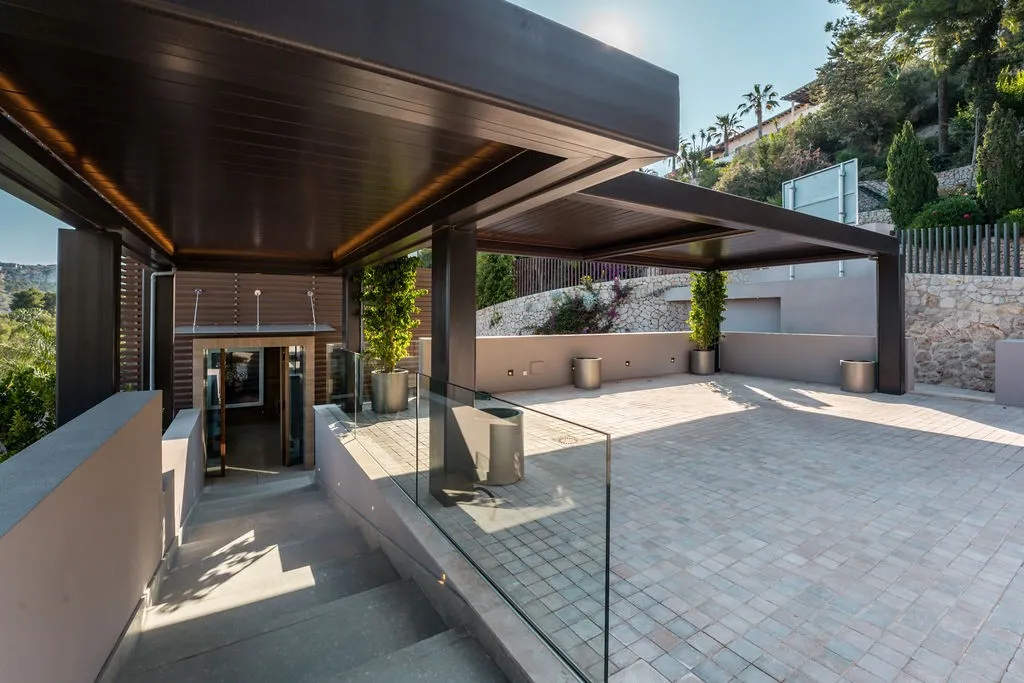 Villa contemporanea vista mare a Son Vida, Palma di Maiorca-23