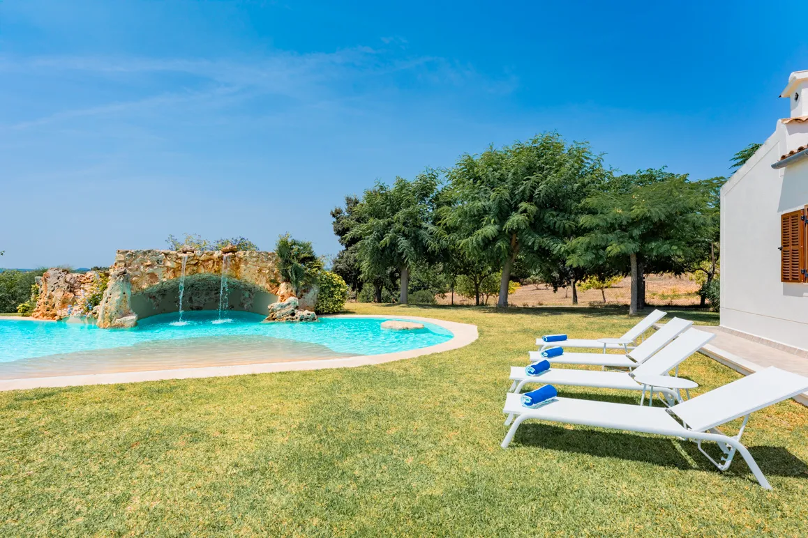 Finca with unique pool, guest house and breathtaking views over Manacor-5