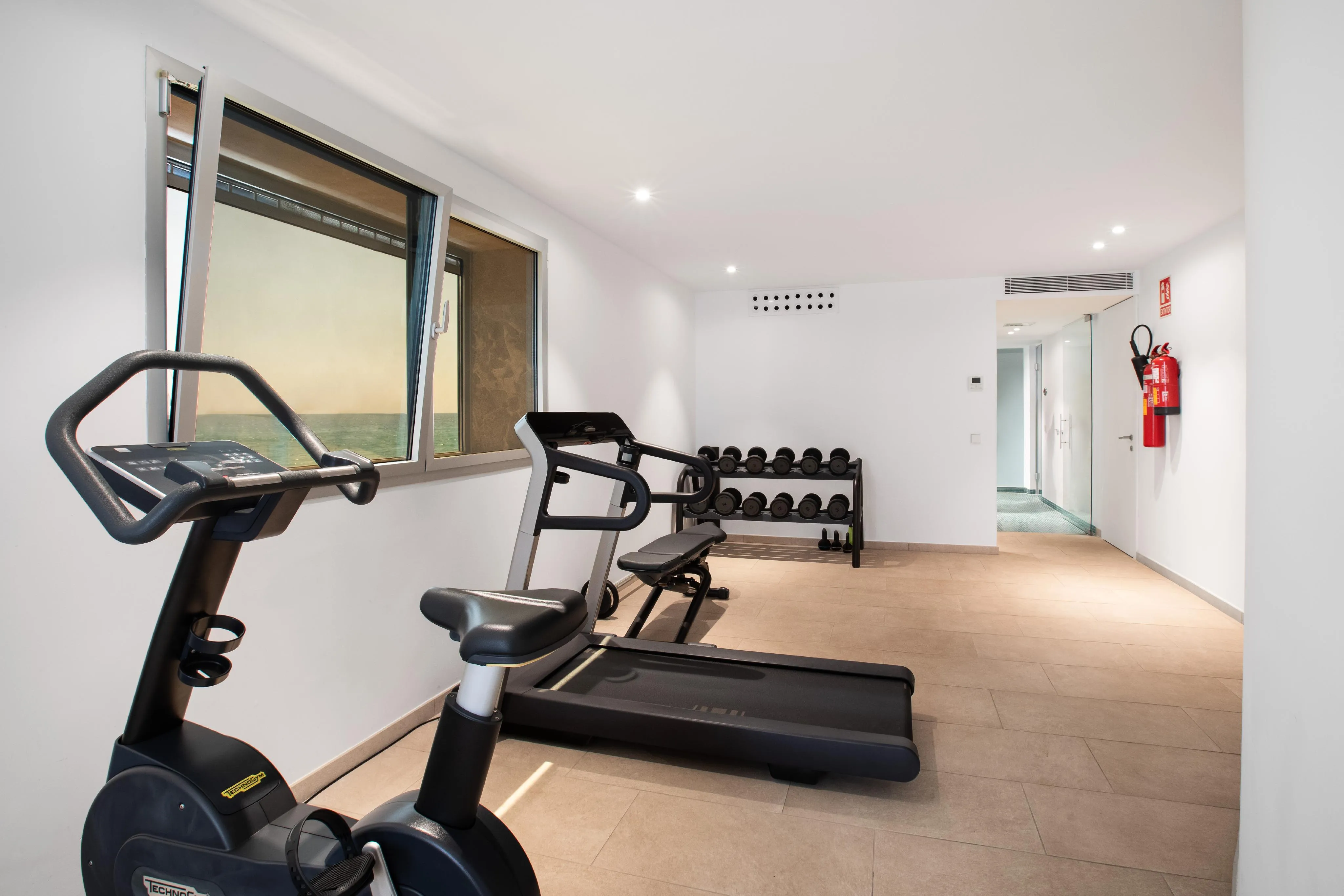 Un été dans un appartement duplex de luxe moderne en première ligne de mer-18