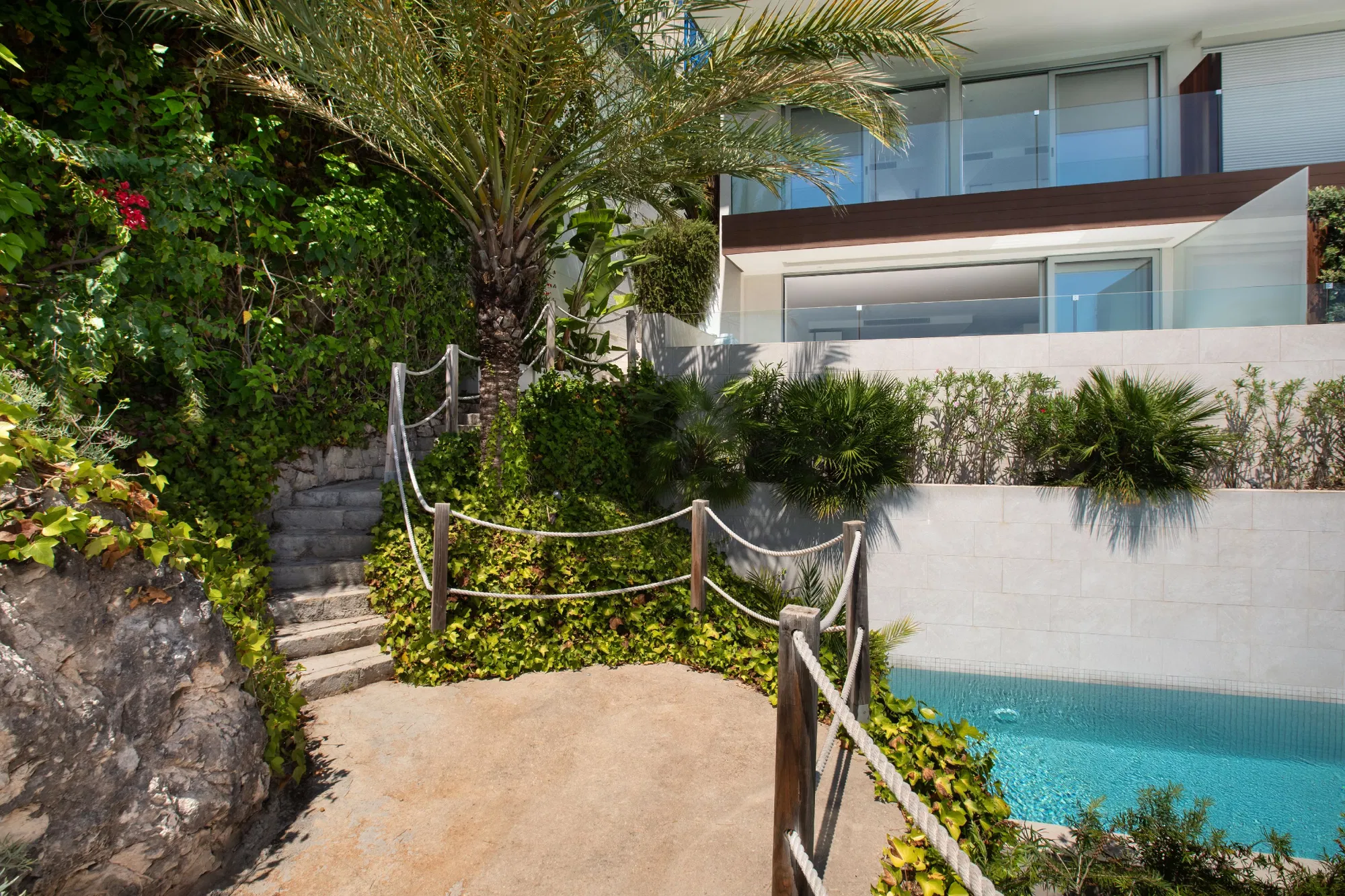 Un été dans un appartement duplex de luxe moderne en première ligne de mer-19