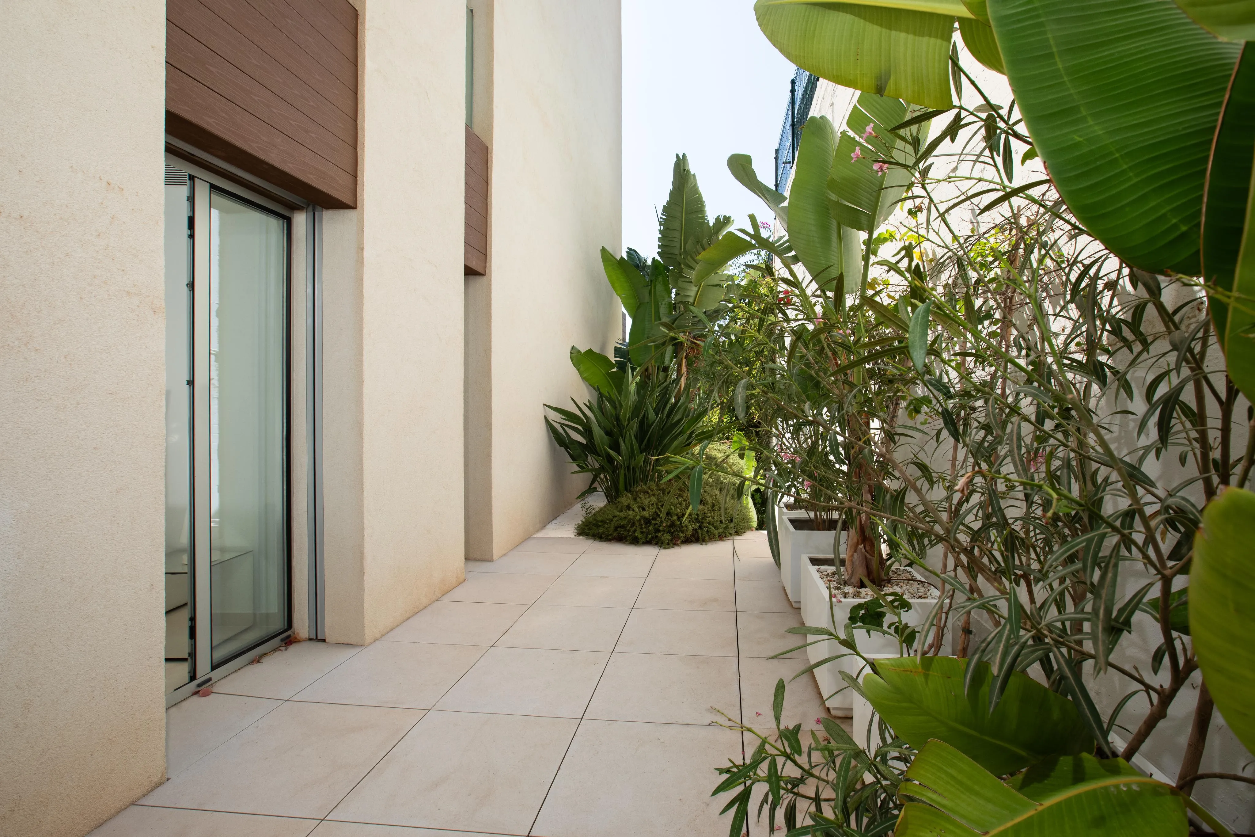 Un été dans un appartement duplex de luxe moderne en première ligne de mer-17