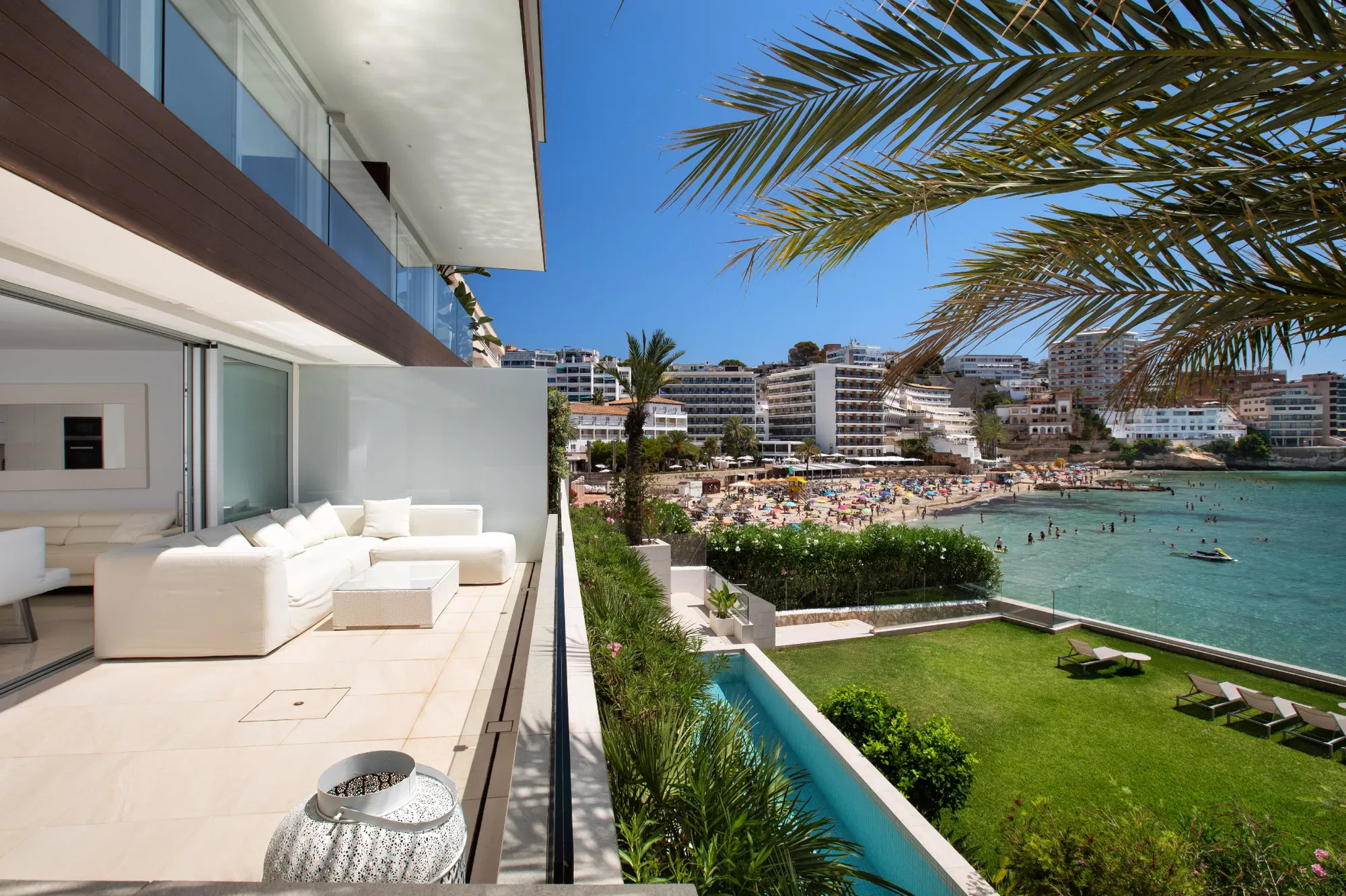 Un été dans un appartement duplex de luxe moderne en première ligne de mer-3