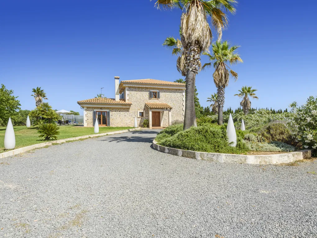 Casa de campo en zona tranquila y privada en Muro-1