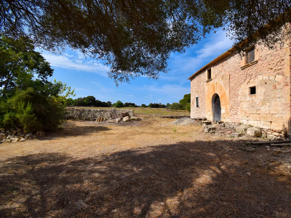 Traditional Majorcan manor house-7