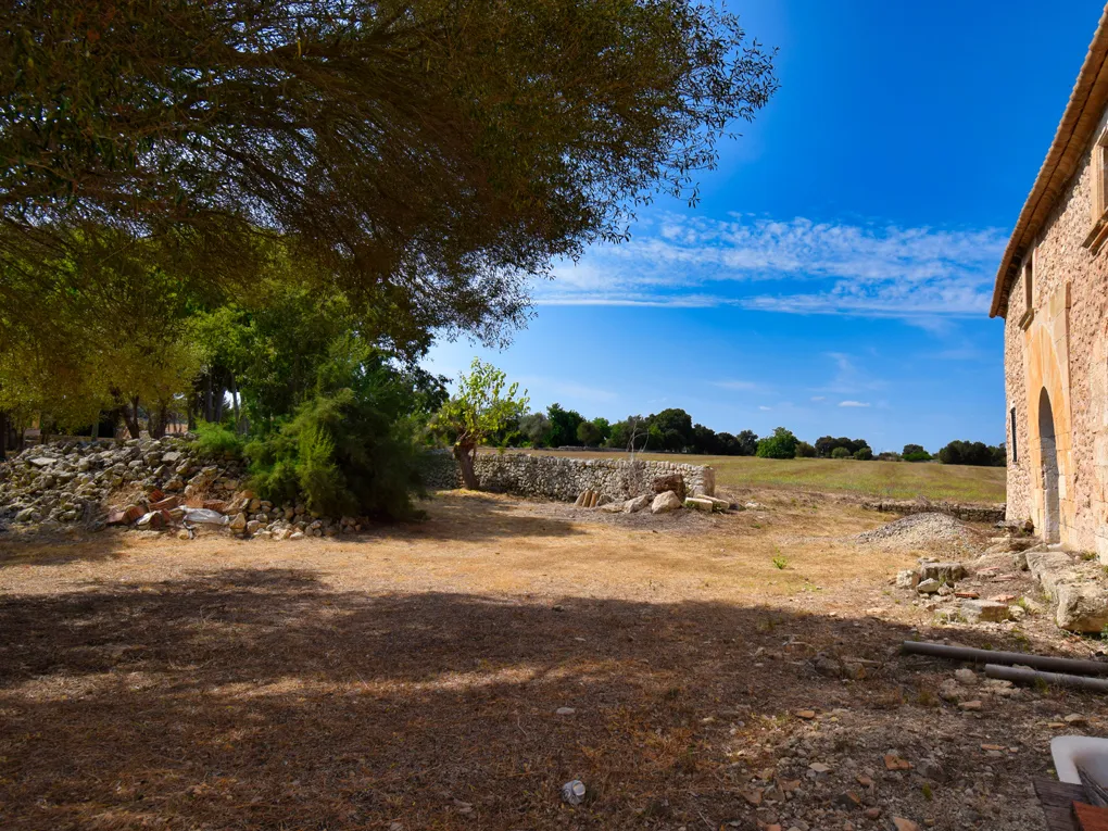 Traditional Majorcan manor house-16