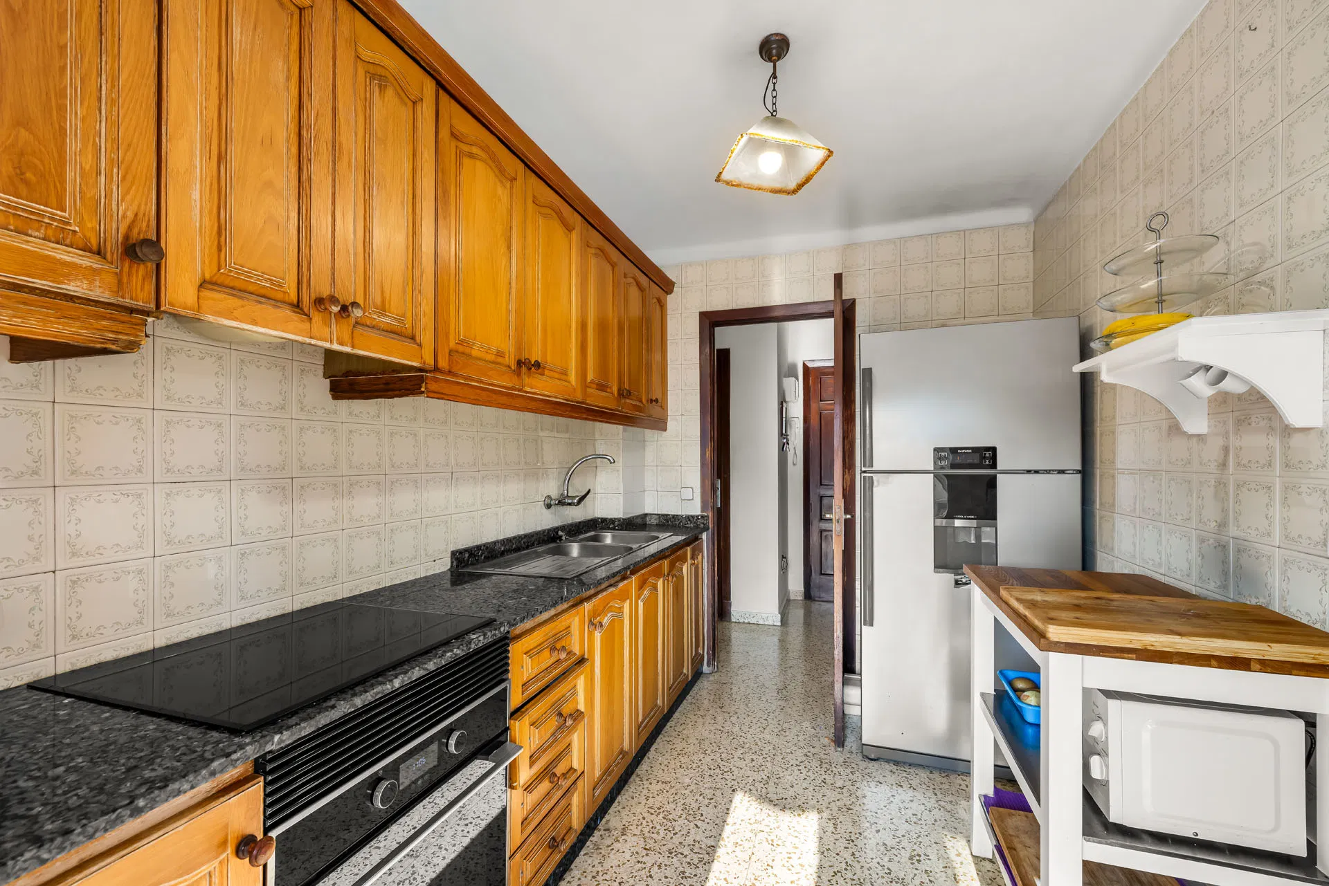 Family-friendly apartment with balcony, walking distance to the beach-5
