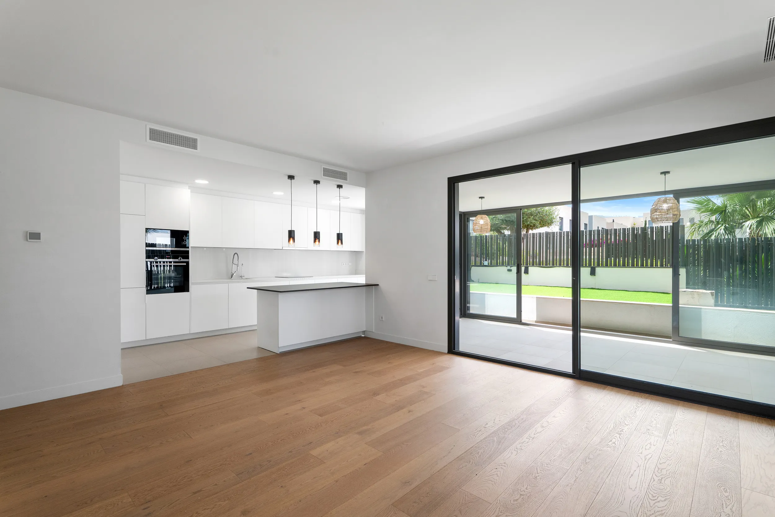 Modern trädgårdslägenhet i exklusivt område i Palma-4