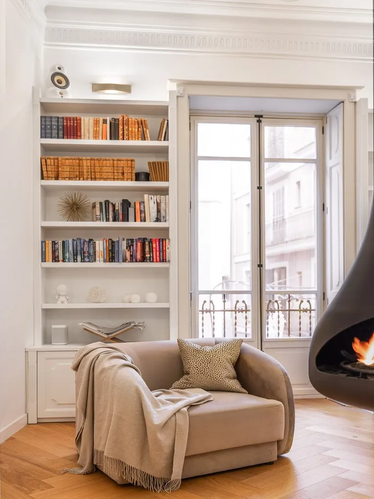 Lluciós pis amb terrat compartit-6