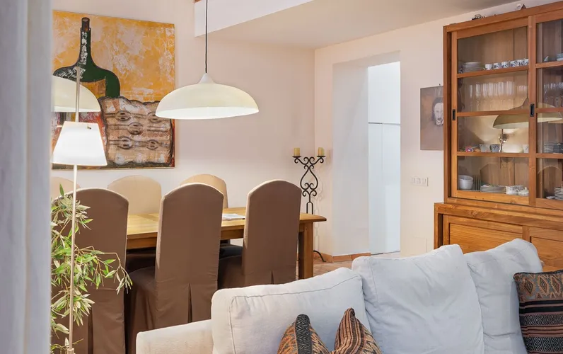 Encantadora habitatge amb caràcter en palauet únic