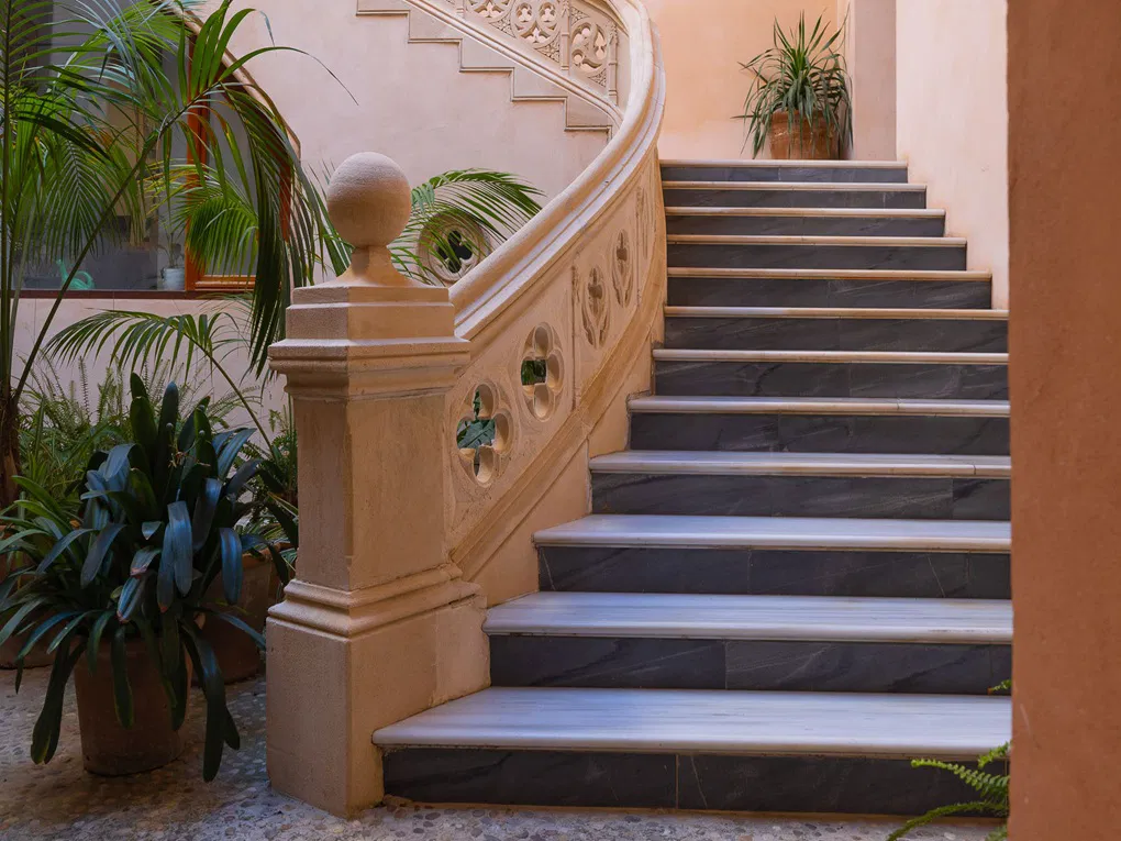 Charming apartment with unique character in historic city palace-11