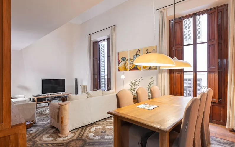 Affascinante appartamento di carattere in un palazzo storico della città