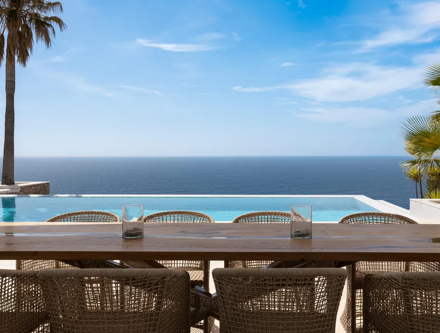 A High-Class Luxury Retreat in Mallorca-3