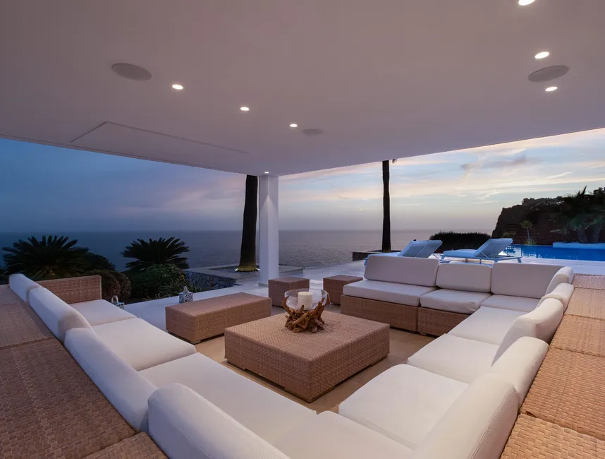 A High-Class Luxury Retreat in Mallorca-18