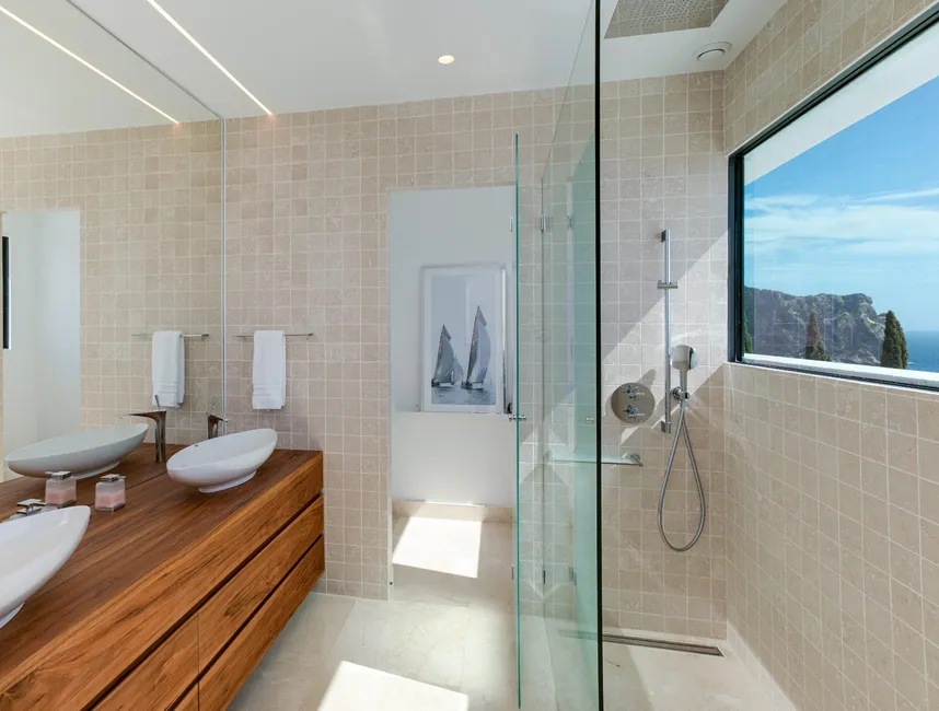 A High-Class Luxury Retreat in Mallorca-12