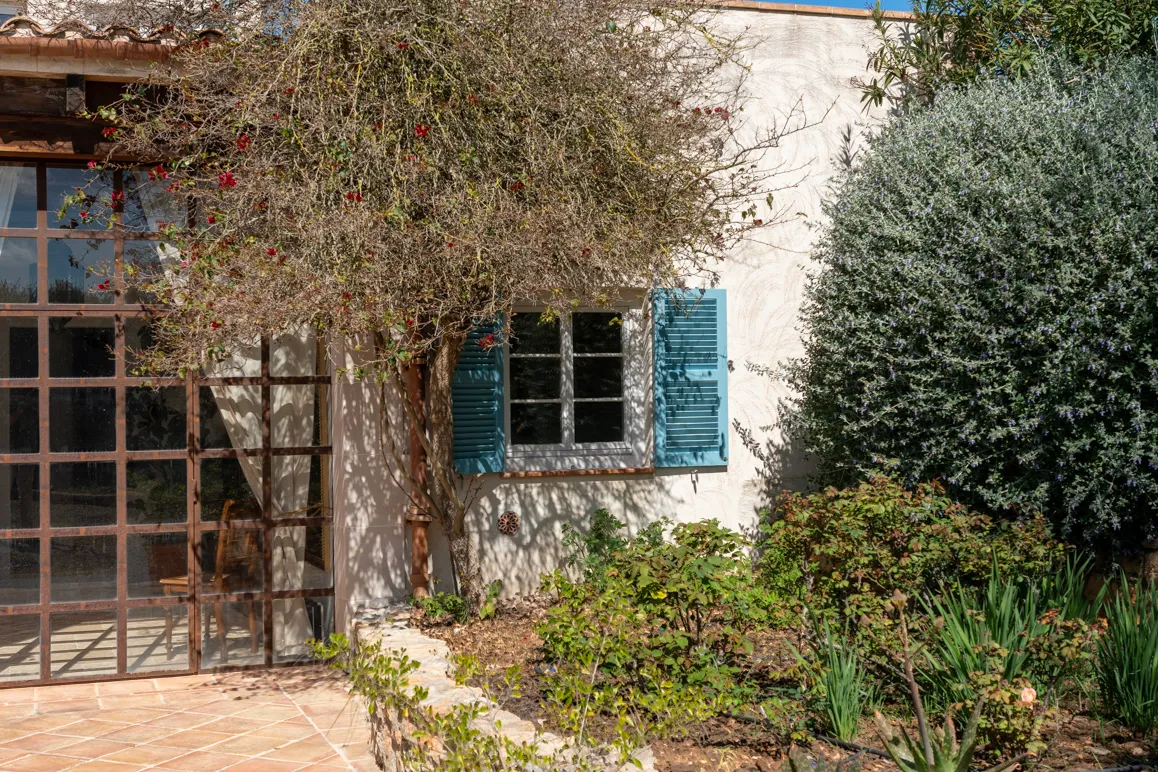 Middelhavsfinca med udsigt til Tramuntana-bjergene nær Manacor-15