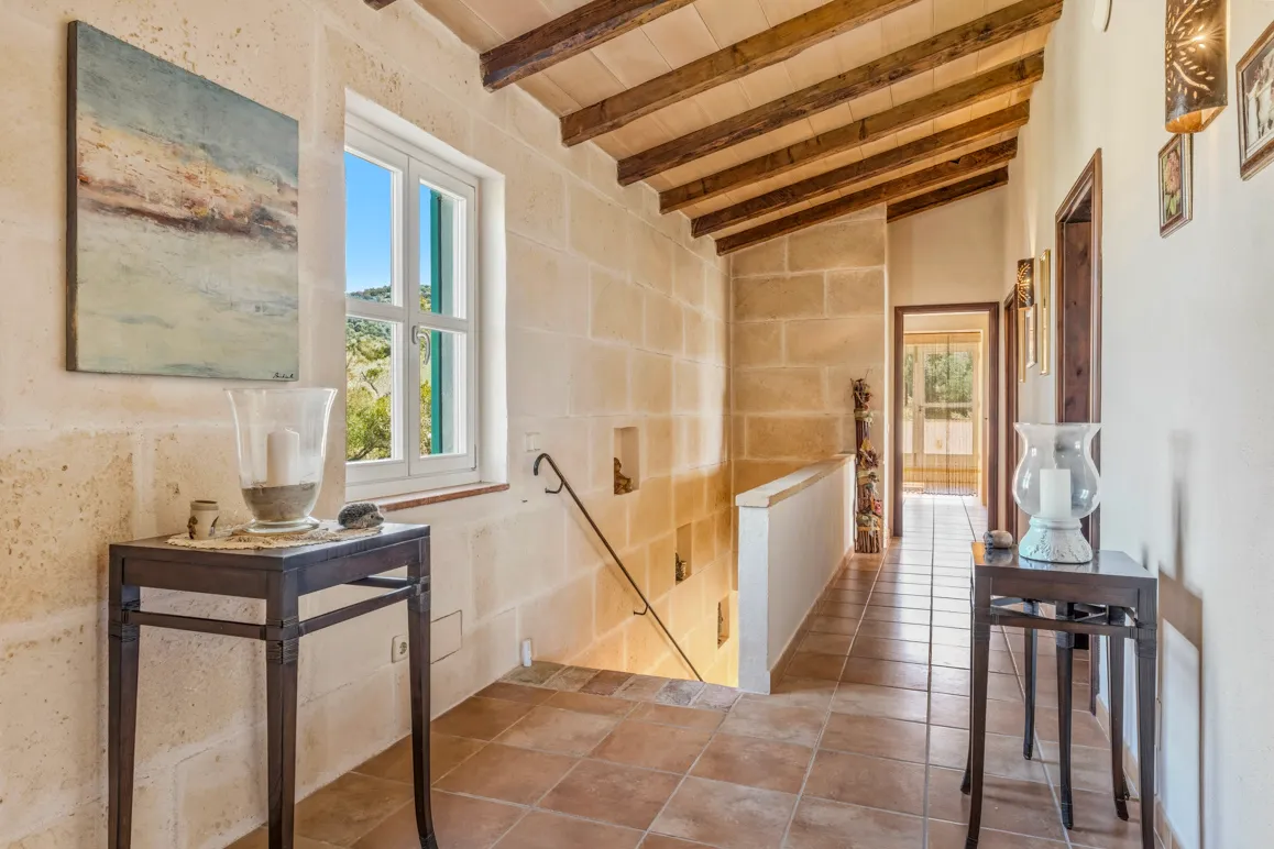 Finca mediterránea con vistas hasta la sierra de Tramuntana cerca de Manacor-12