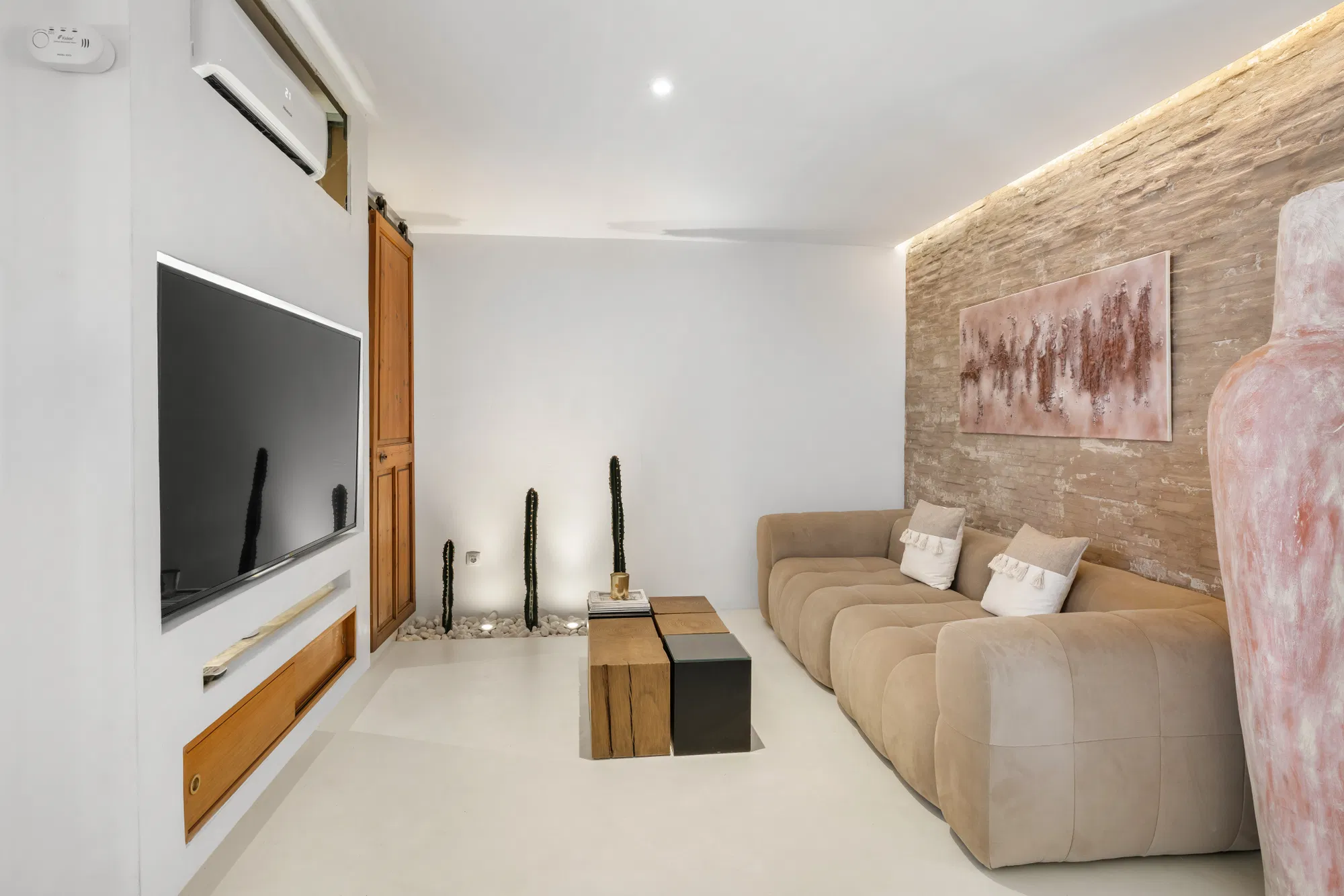 A private oasis in the heart of El Terreno-7