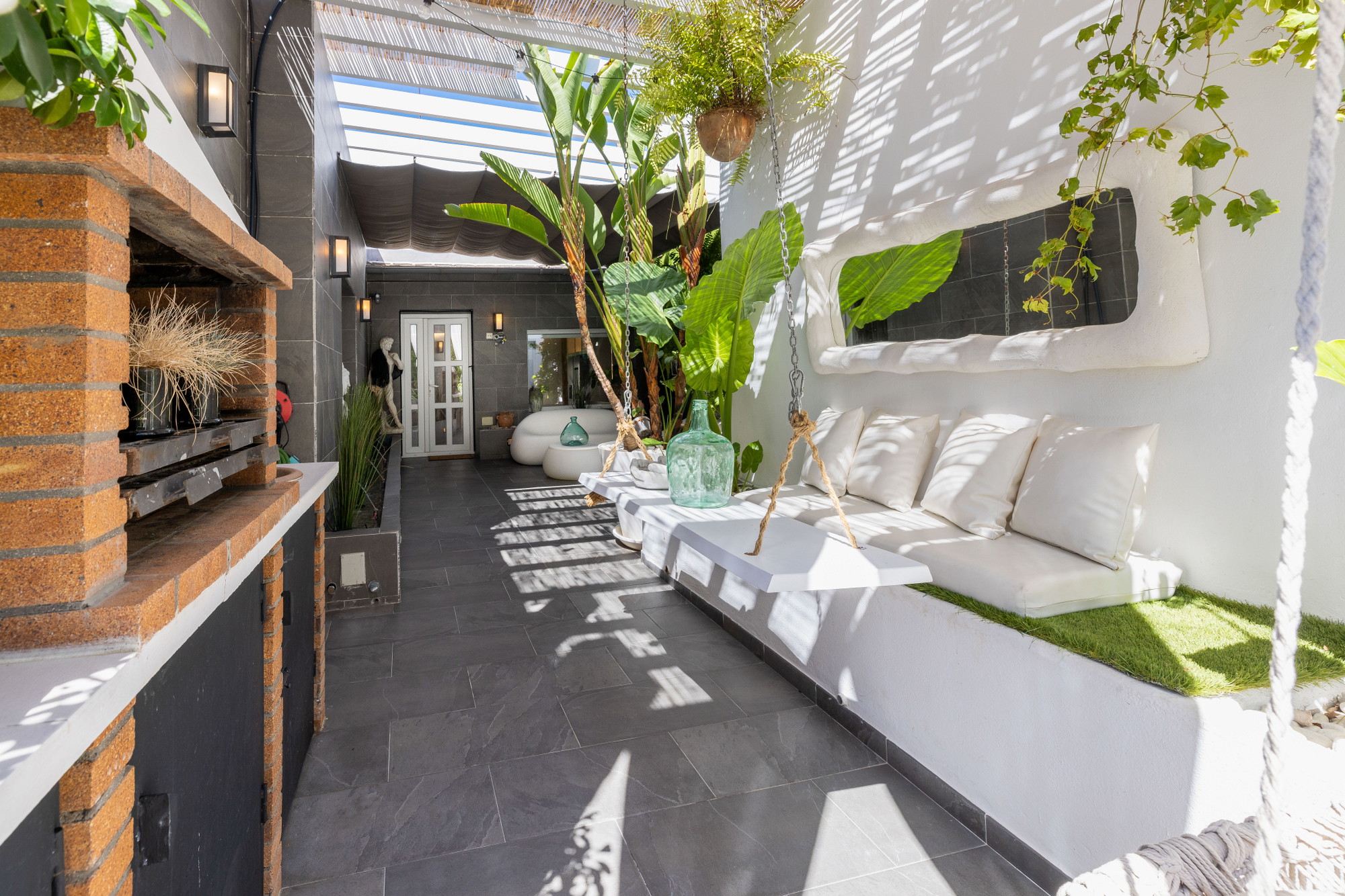 A private oasis in the heart of El Terreno-16