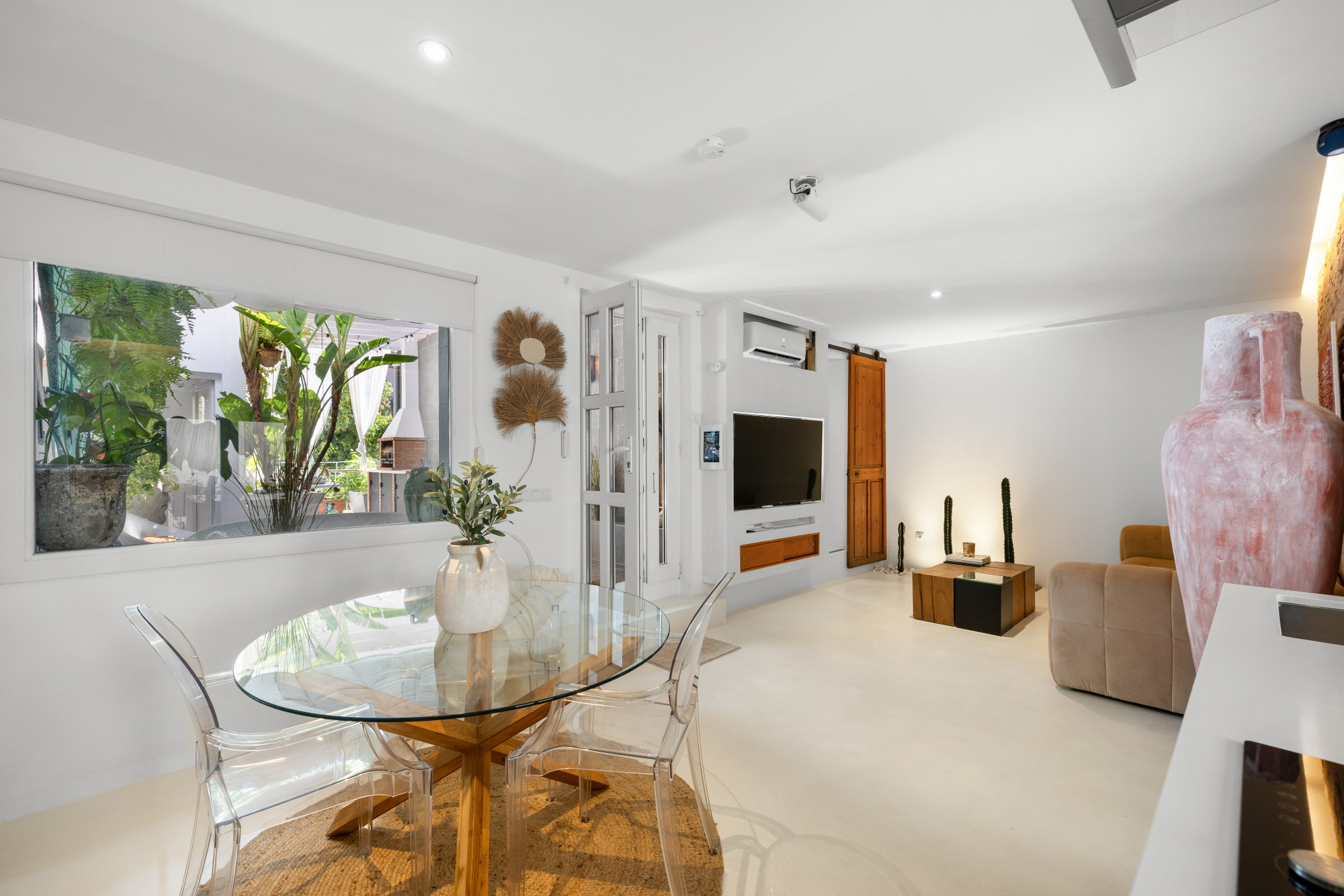A private oasis in the heart of El Terreno-3