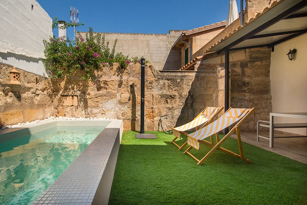 Casa di città con licenza per le vacanze a Petra-1