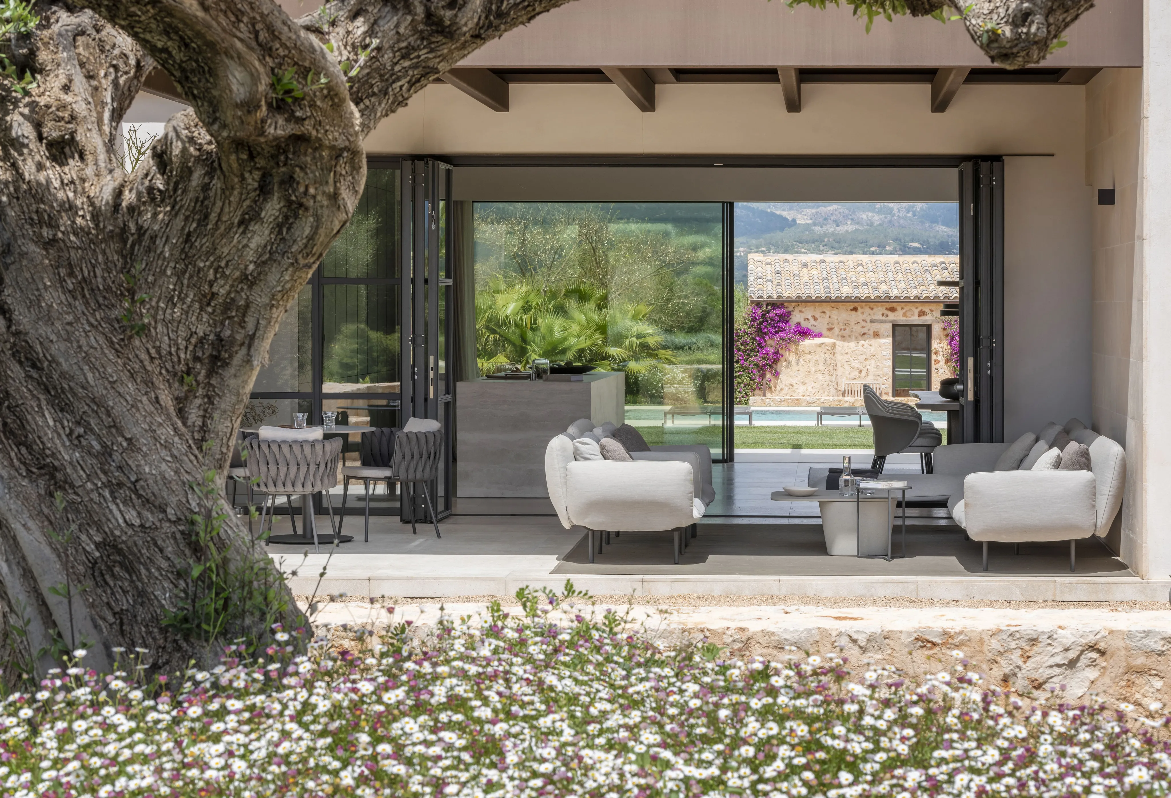 Lussuosa proprietà familiare con vista panoramica sul Tramuntana a Santa Maria-3