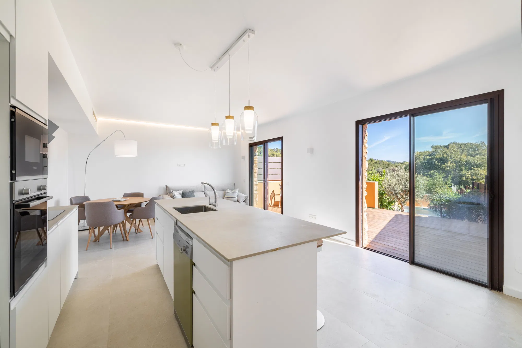 New and modern townhouse with a pool in Biniamar-6