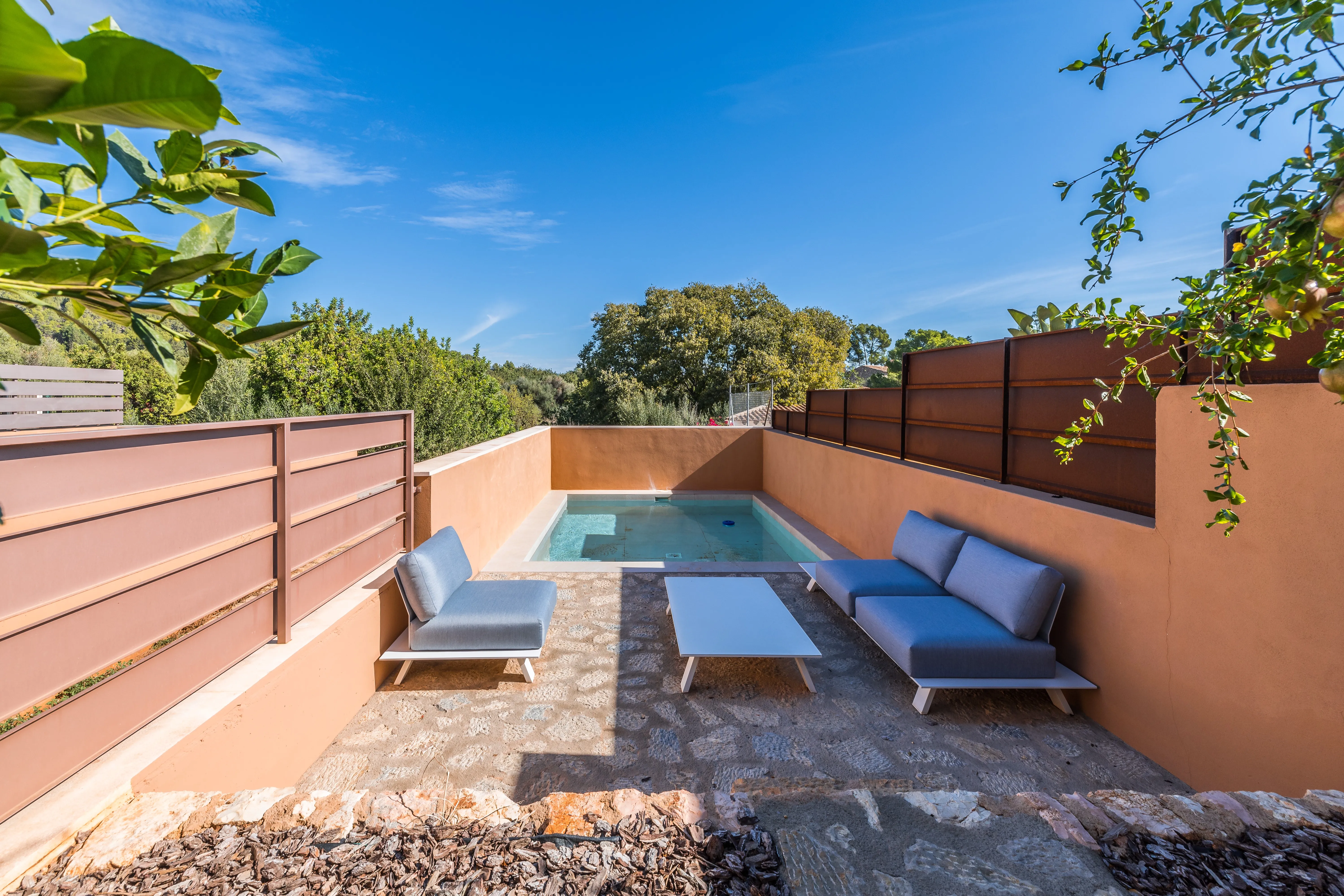 New and modern townhouse with a pool in Biniamar-2