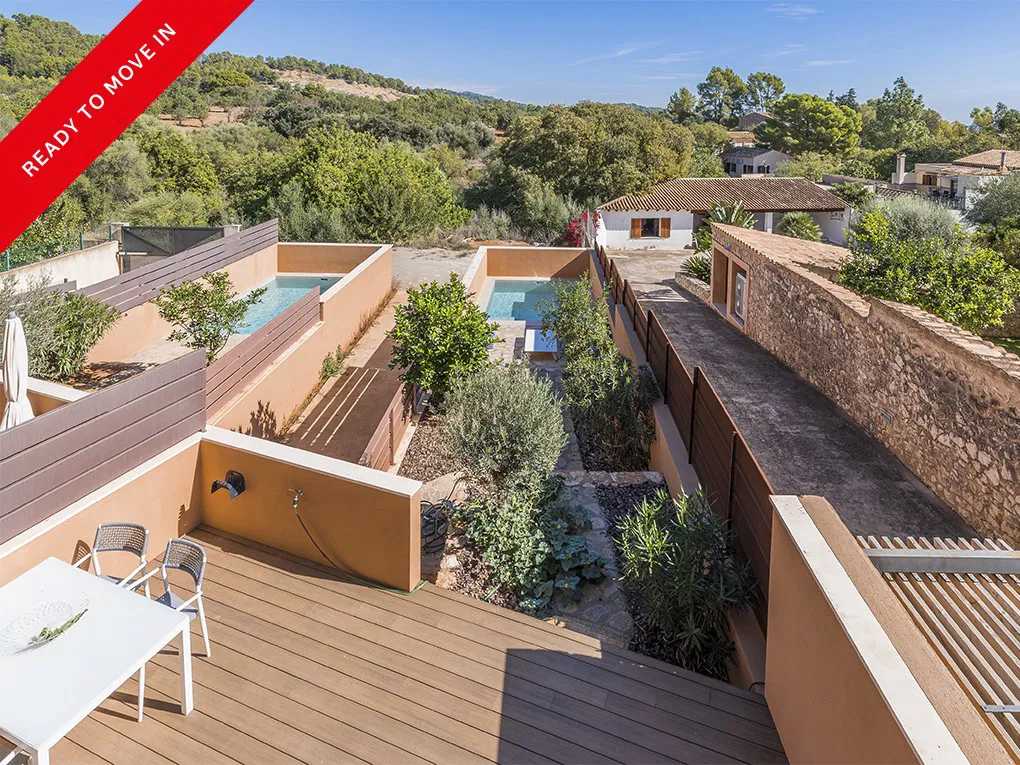 New and modern townhouse with a pool in Biniamar-1
