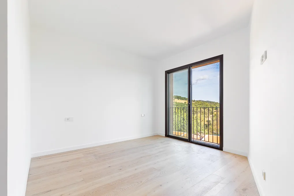 New and modern townhouse with pool in Biniamar-8