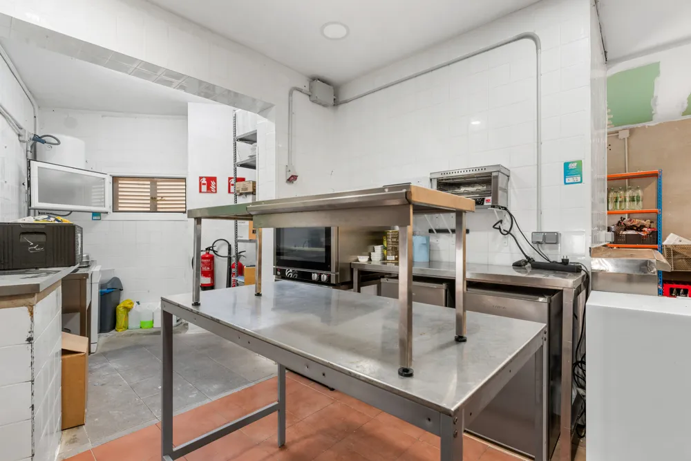 Café ved havet med unik middelhavsatmosfære-19