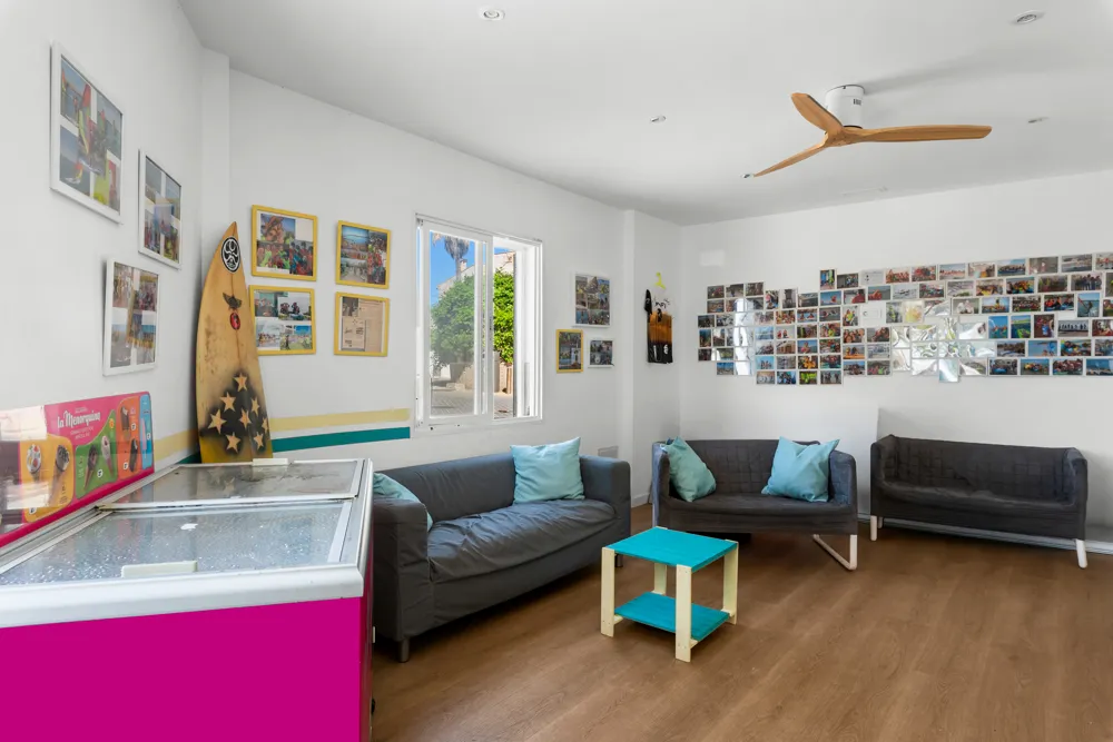 Café ved havet med unik middelhavsatmosfære-14