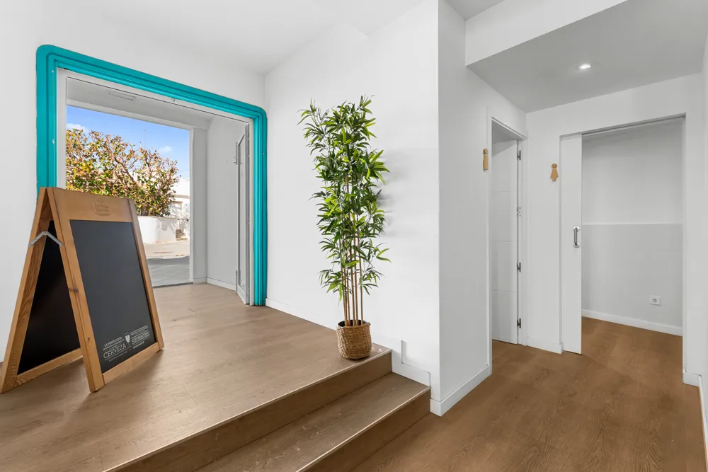 Café ved havet med unik middelhavsatmosfære-5