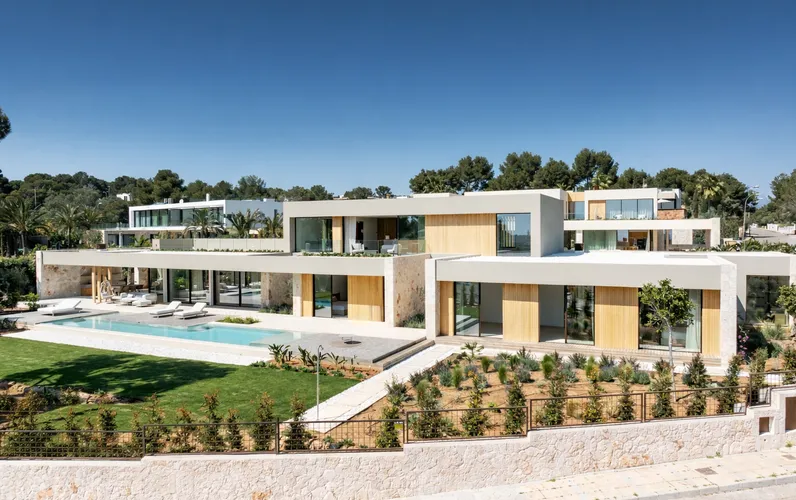 Вилла Эмбат - современная вилла класса люкс в Соль-де-Майорке