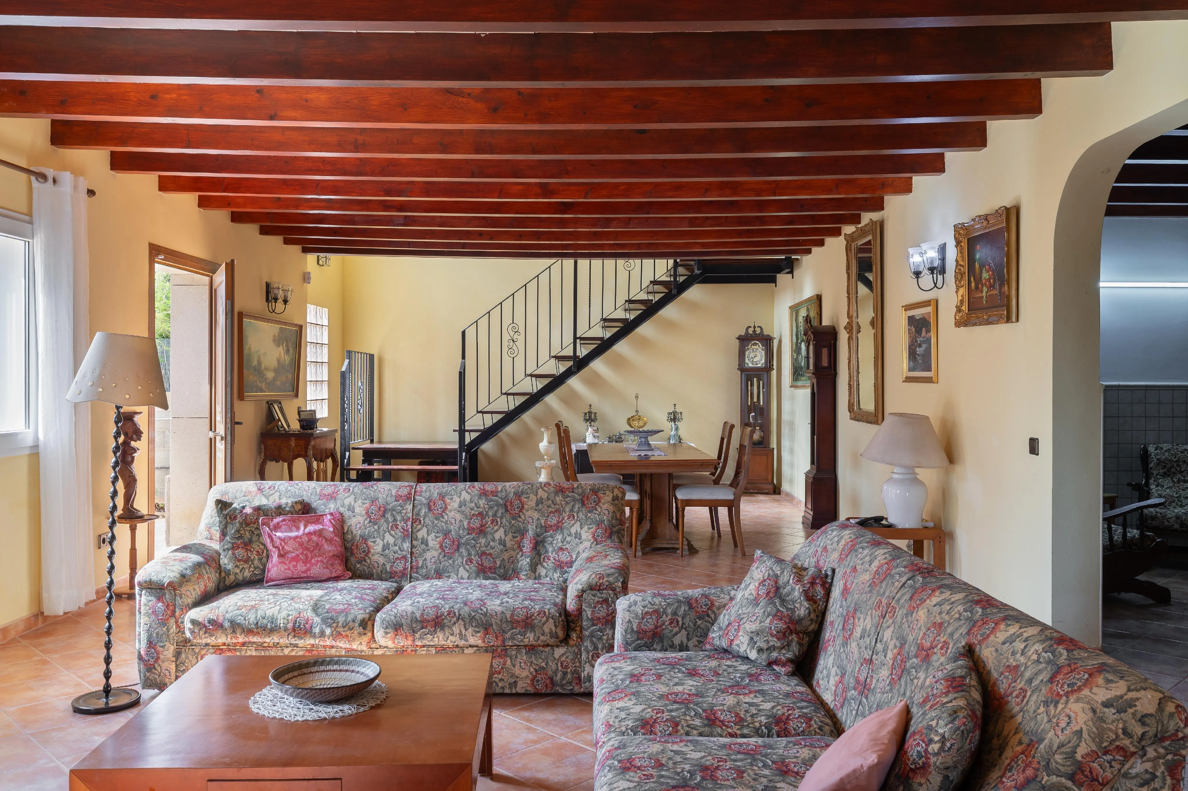 Self-sufficient country house with beautiful garden area-4