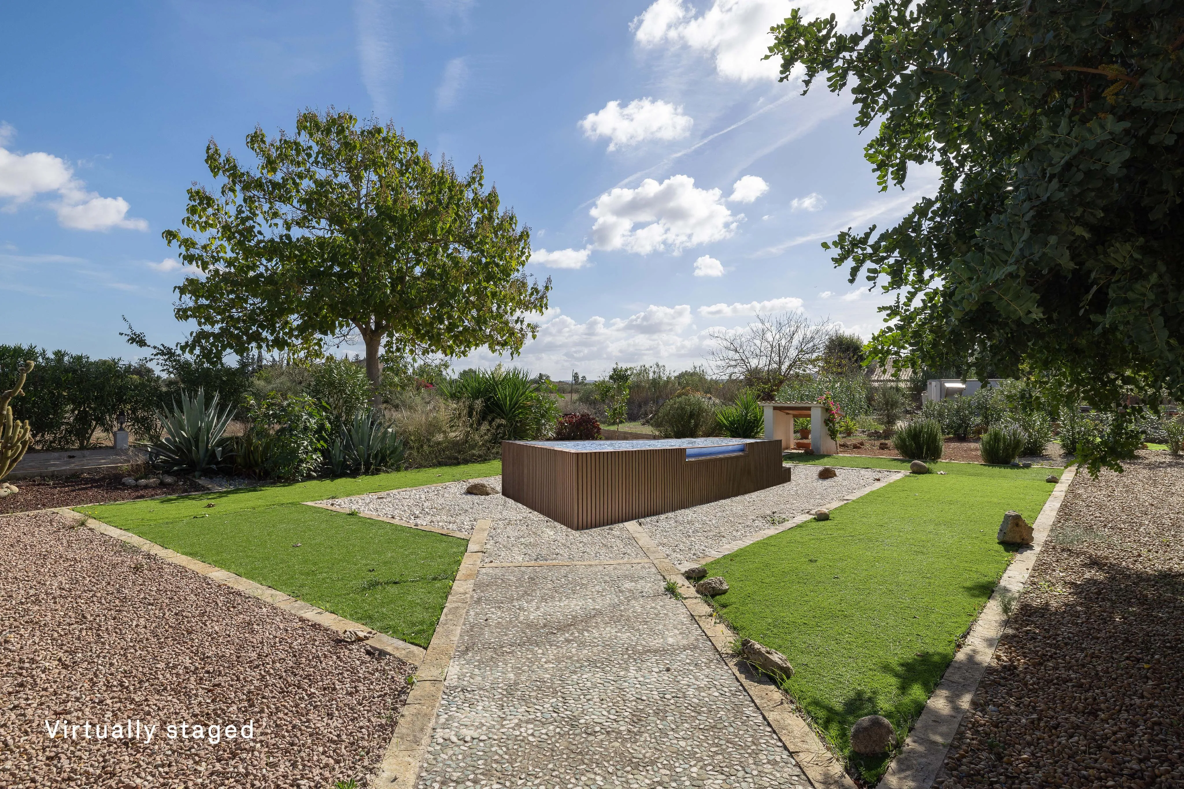 Self-sufficient country house with beautiful garden area-2