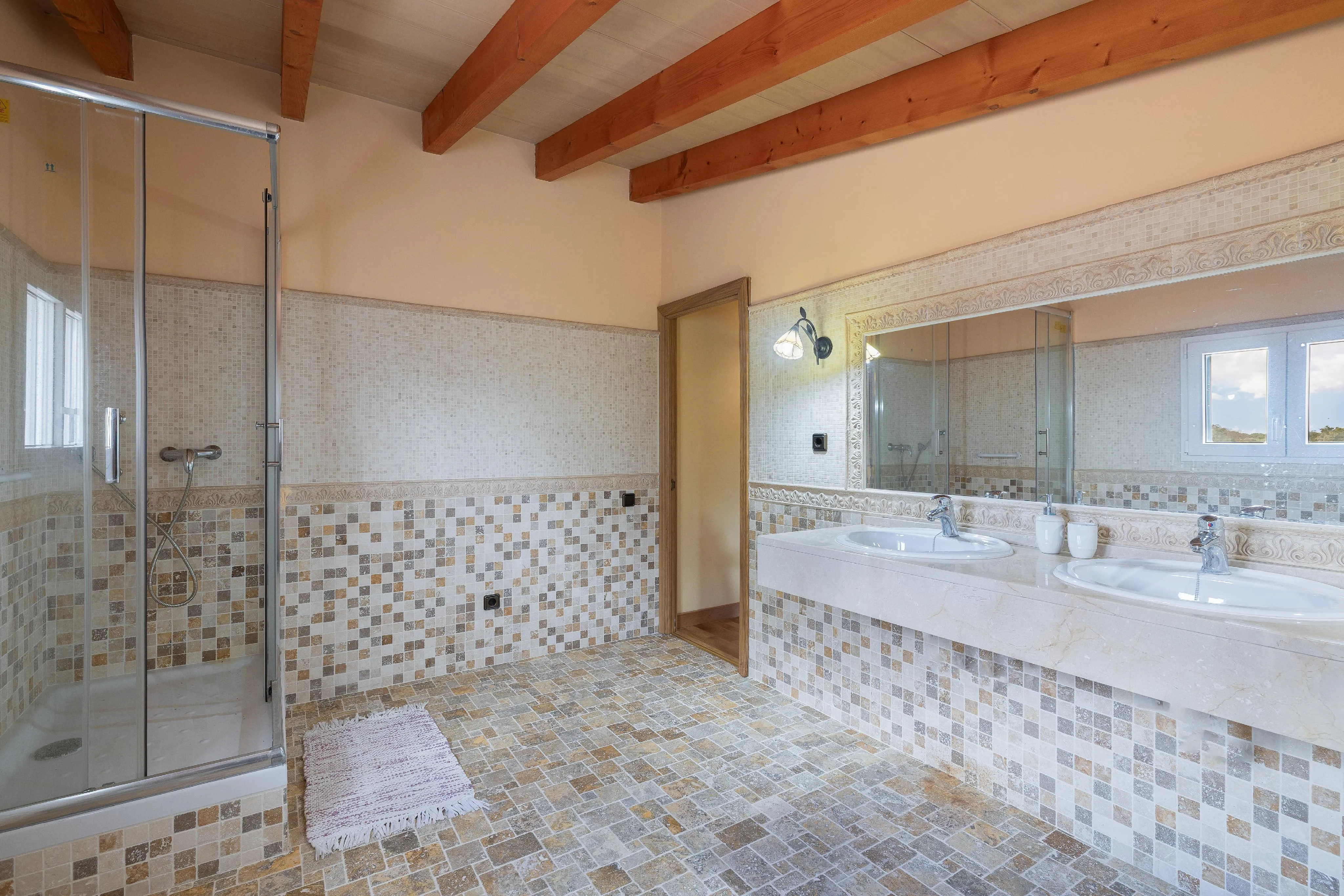 Finca autosuficiente  con encantadoras zonas exteriores-12