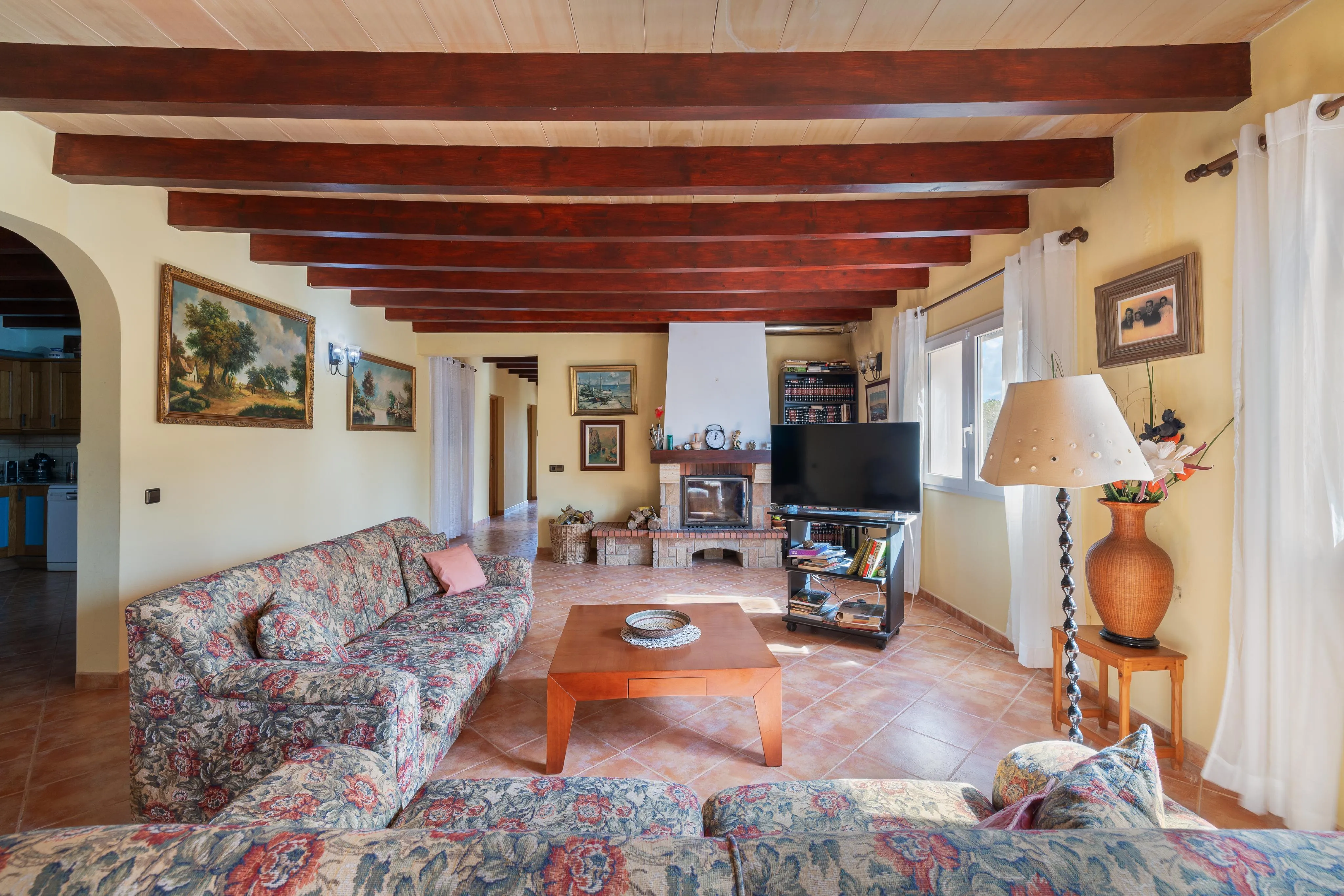 Self-sufficient country house with beautiful garden area-7